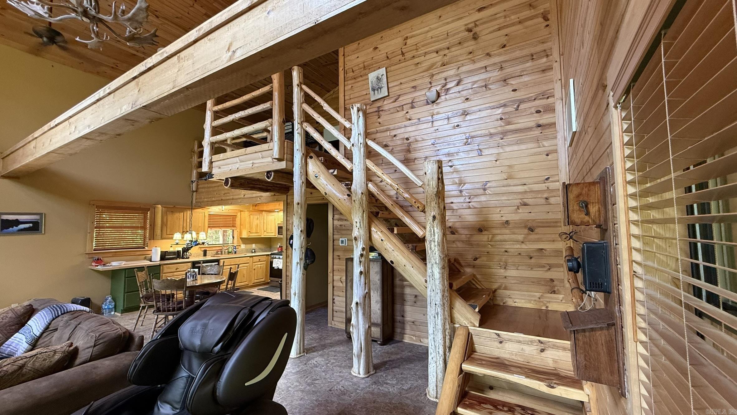 LANCASTER-TUBBS CREEK - Residential