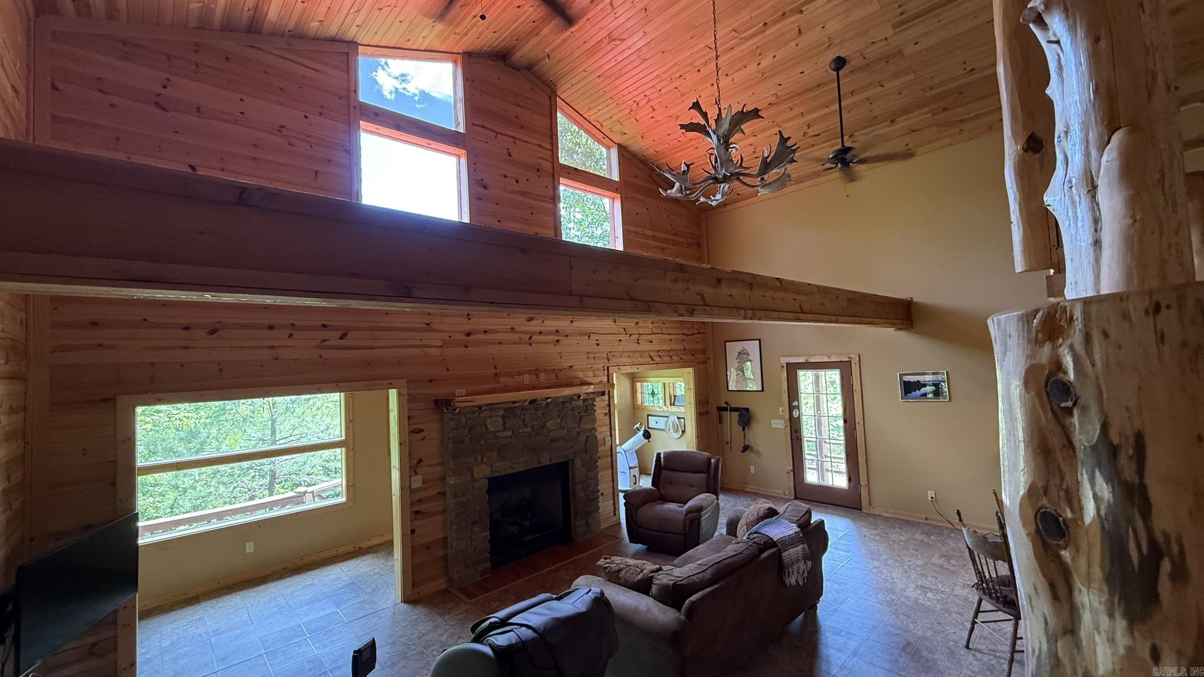 LANCASTER-TUBBS CREEK - Residential