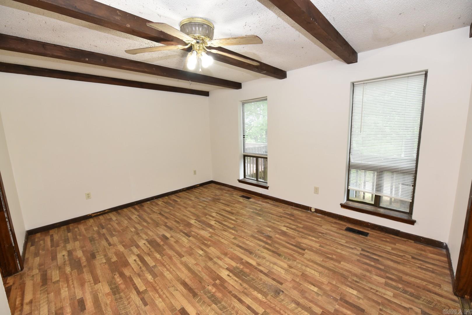 LAKEWOOD HILLS - Residential