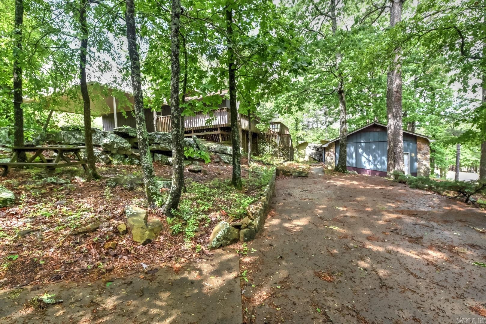 LAKEWOOD HILLS - Residential