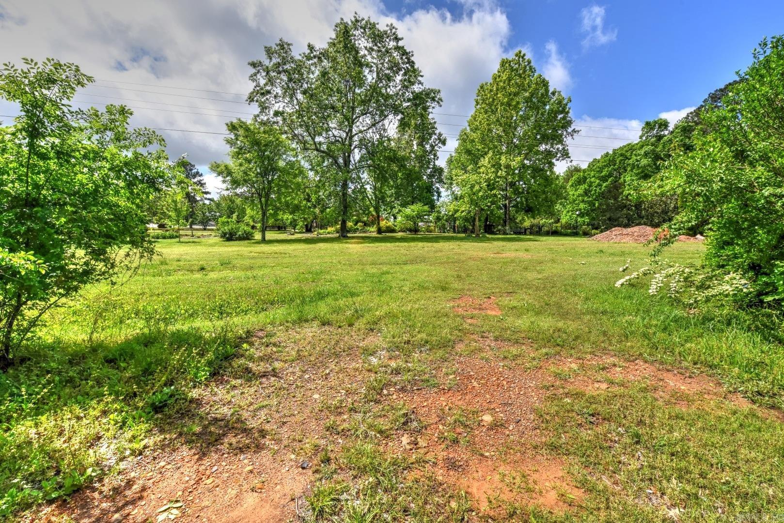 LAKEWOOD HILLS - Residential