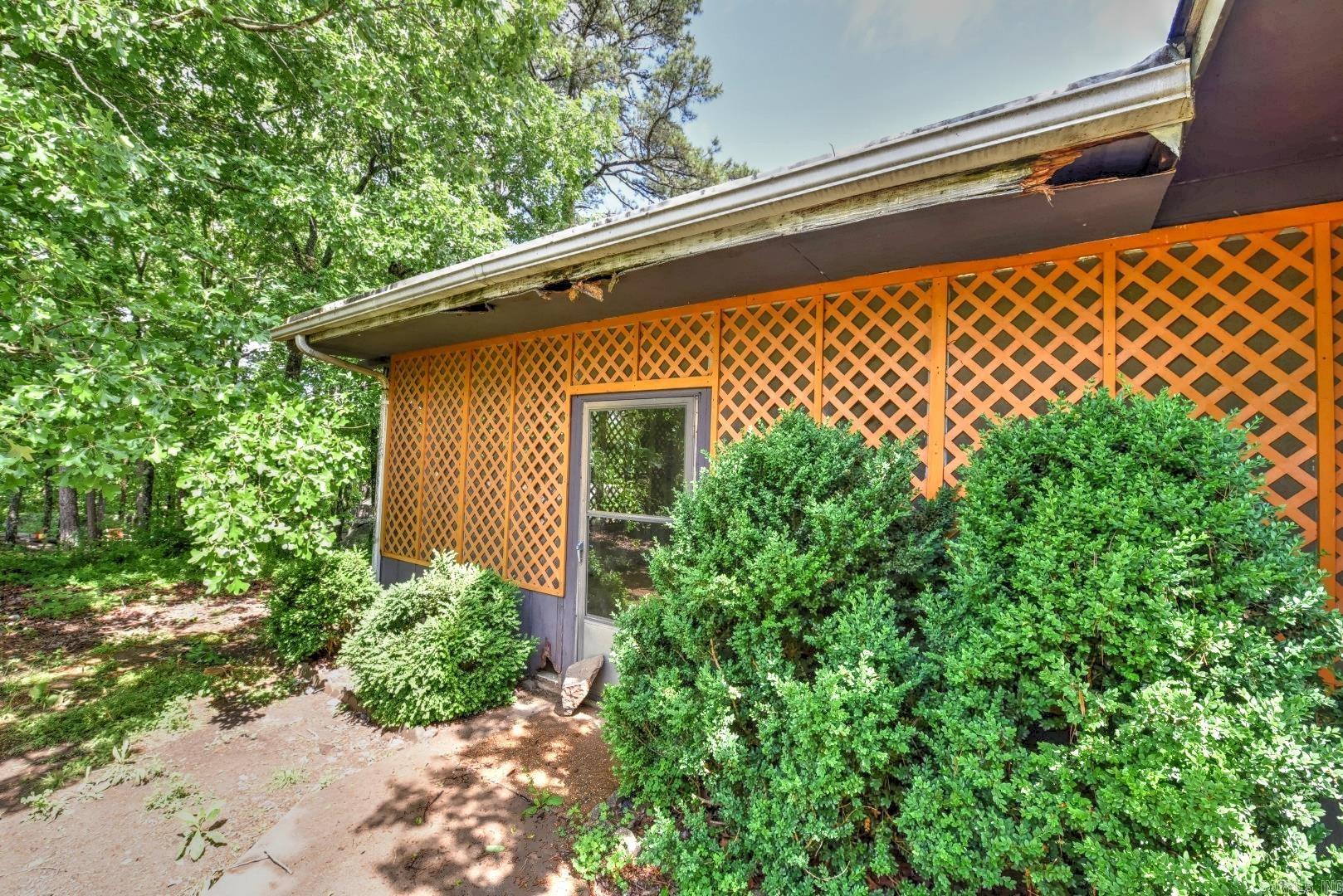 LAKEWOOD HILLS - Residential