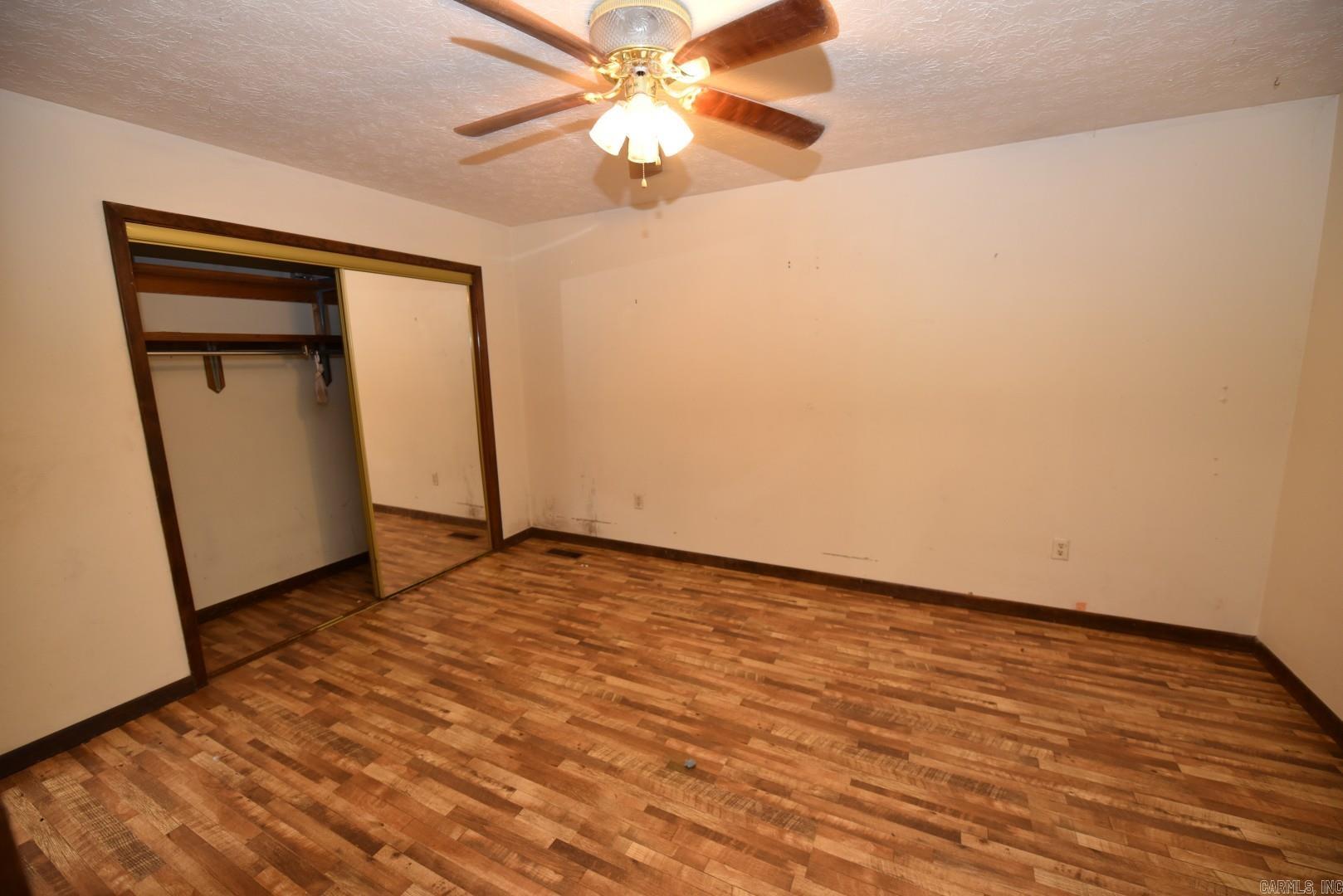 LAKEWOOD HILLS - Residential