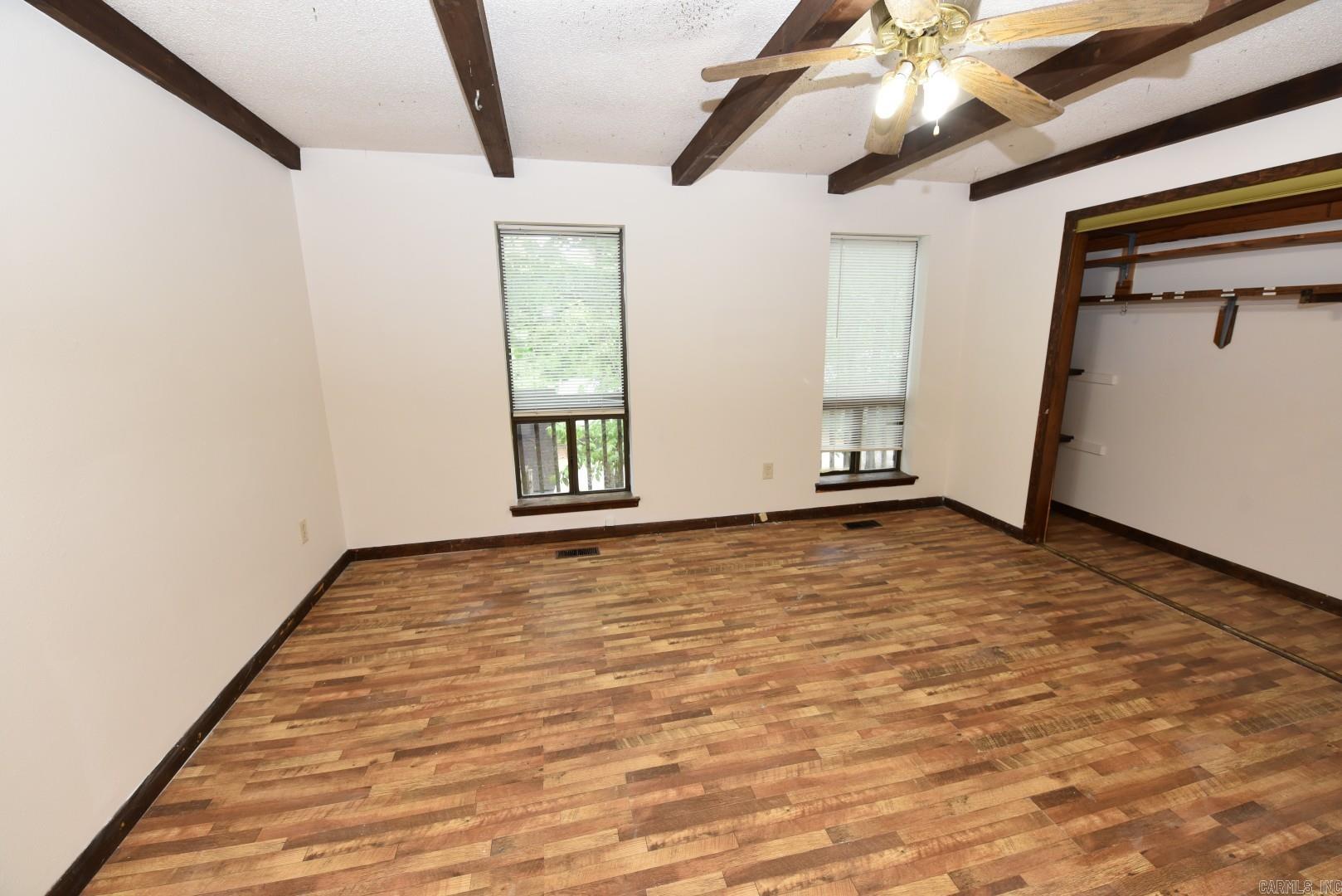 LAKEWOOD HILLS - Residential