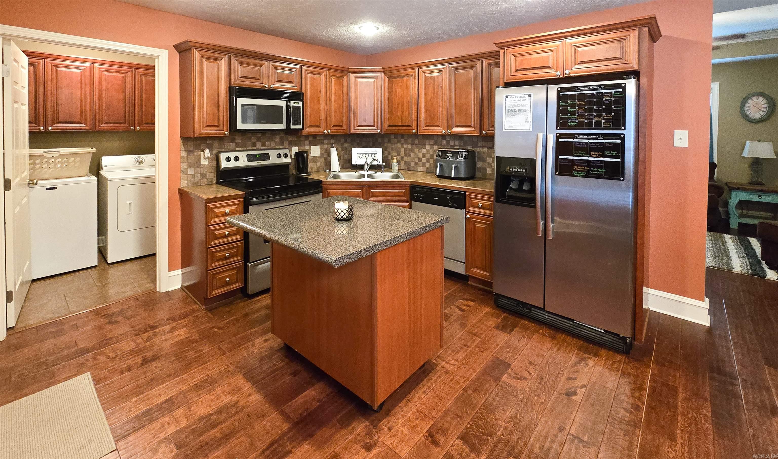 TAYLOR CREEK ESTATES - Residential