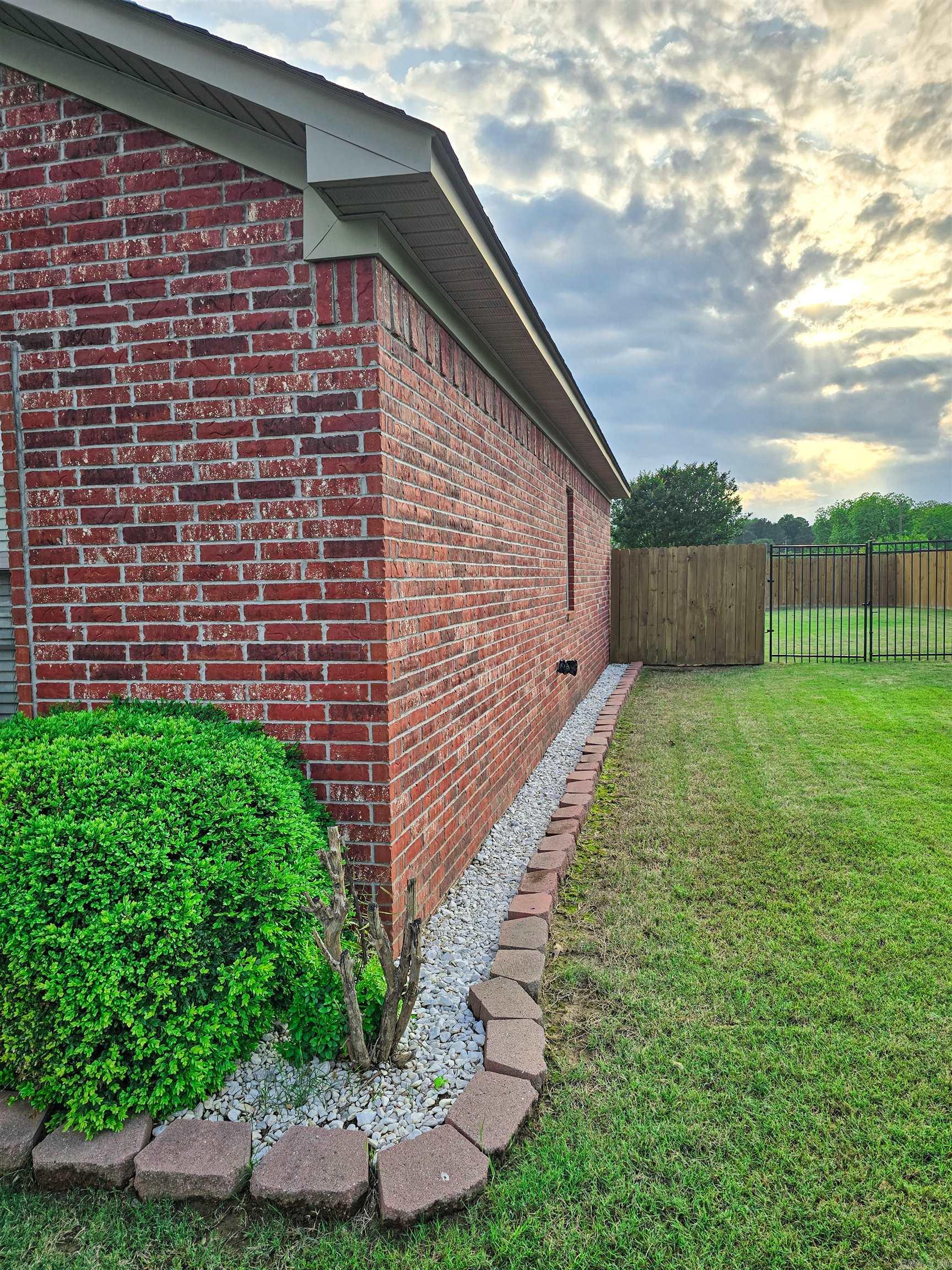 TAYLOR CREEK ESTATES - Residential