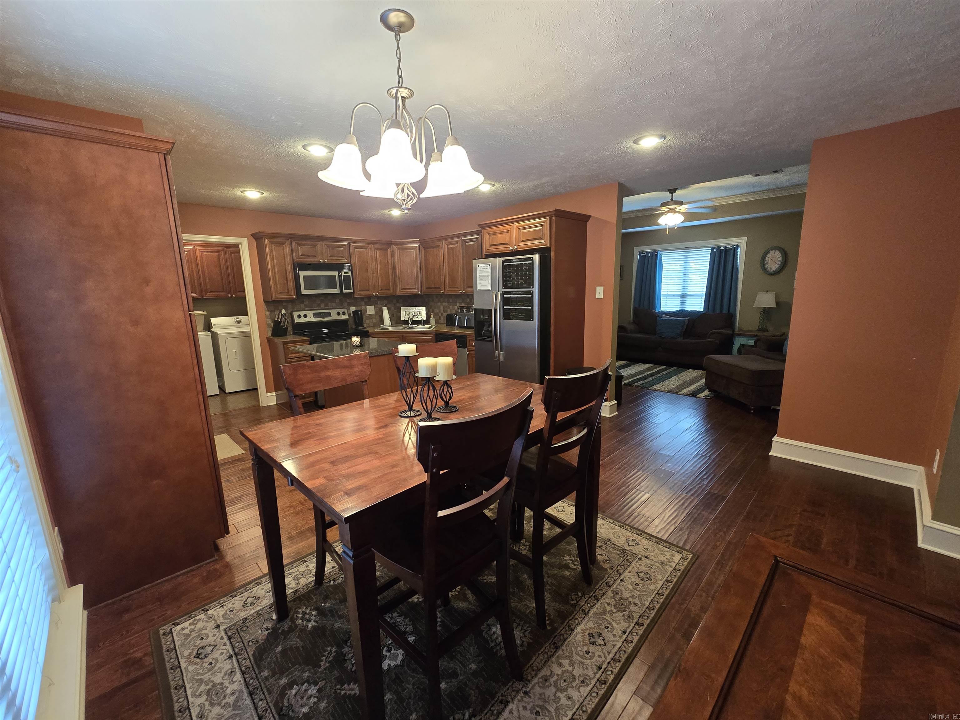 TAYLOR CREEK ESTATES - Residential