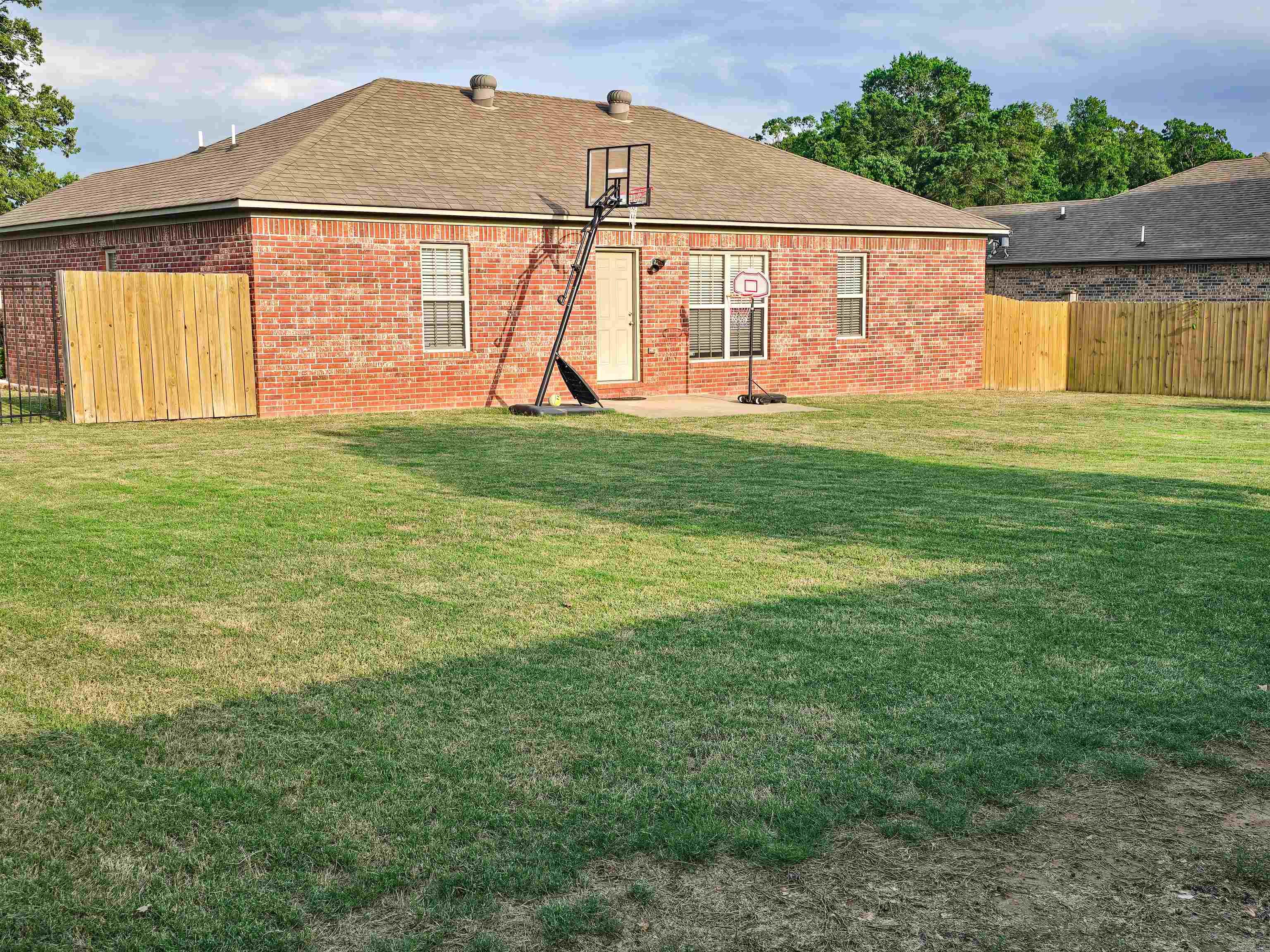 TAYLOR CREEK ESTATES - Residential