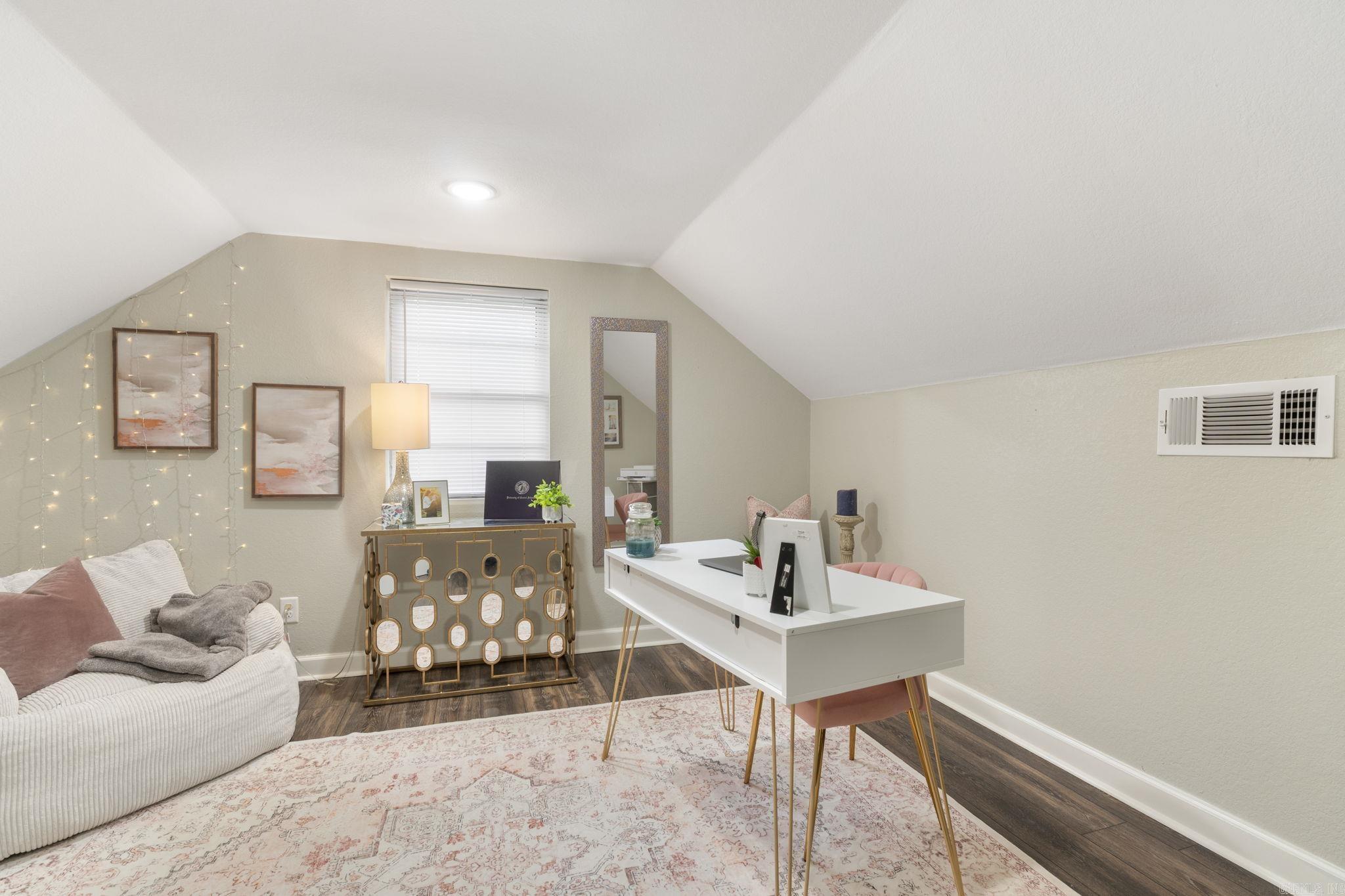 Tanglewood Heights #3 - Residential