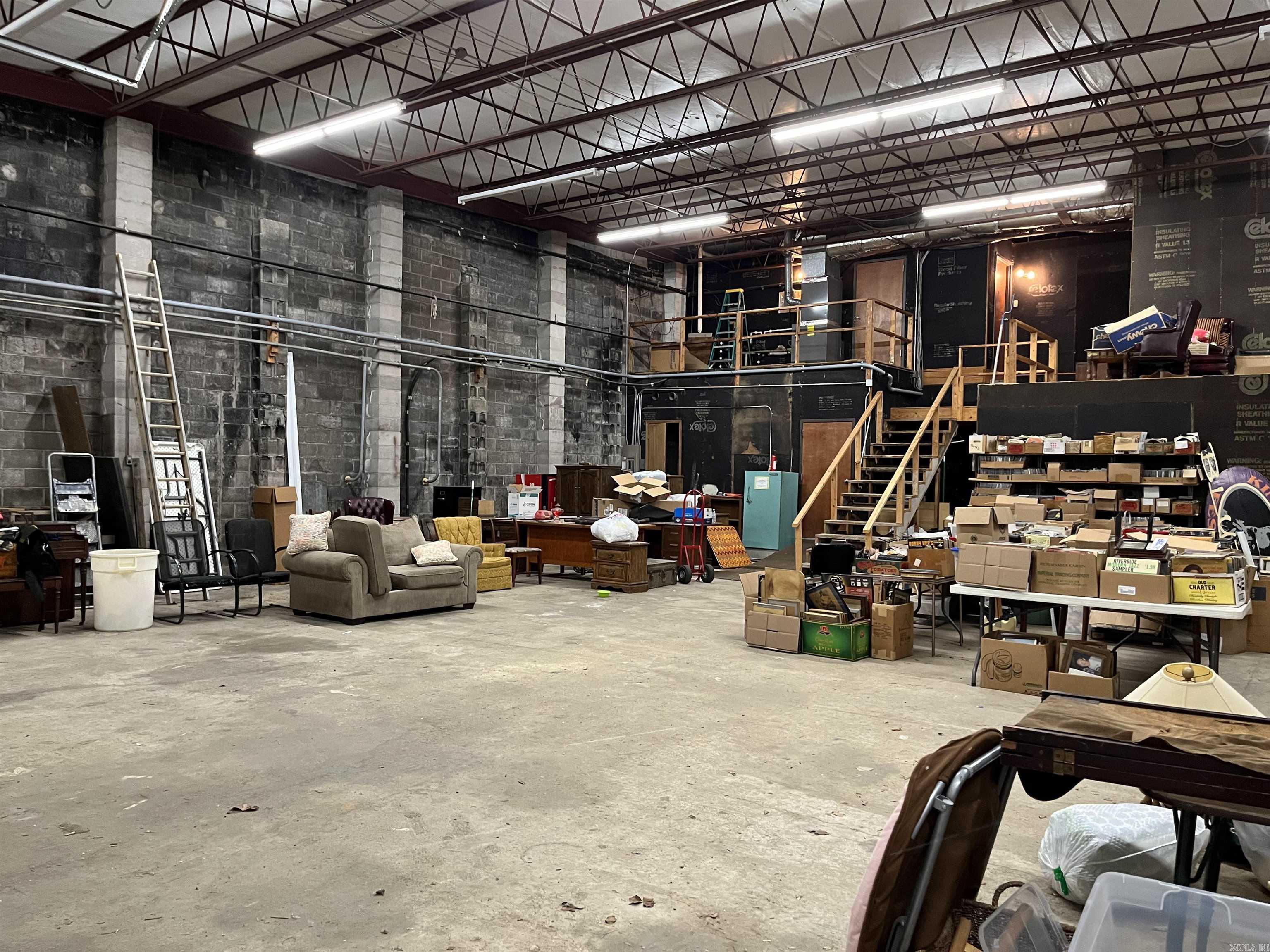 Metes & Bounds - Commercial Sale