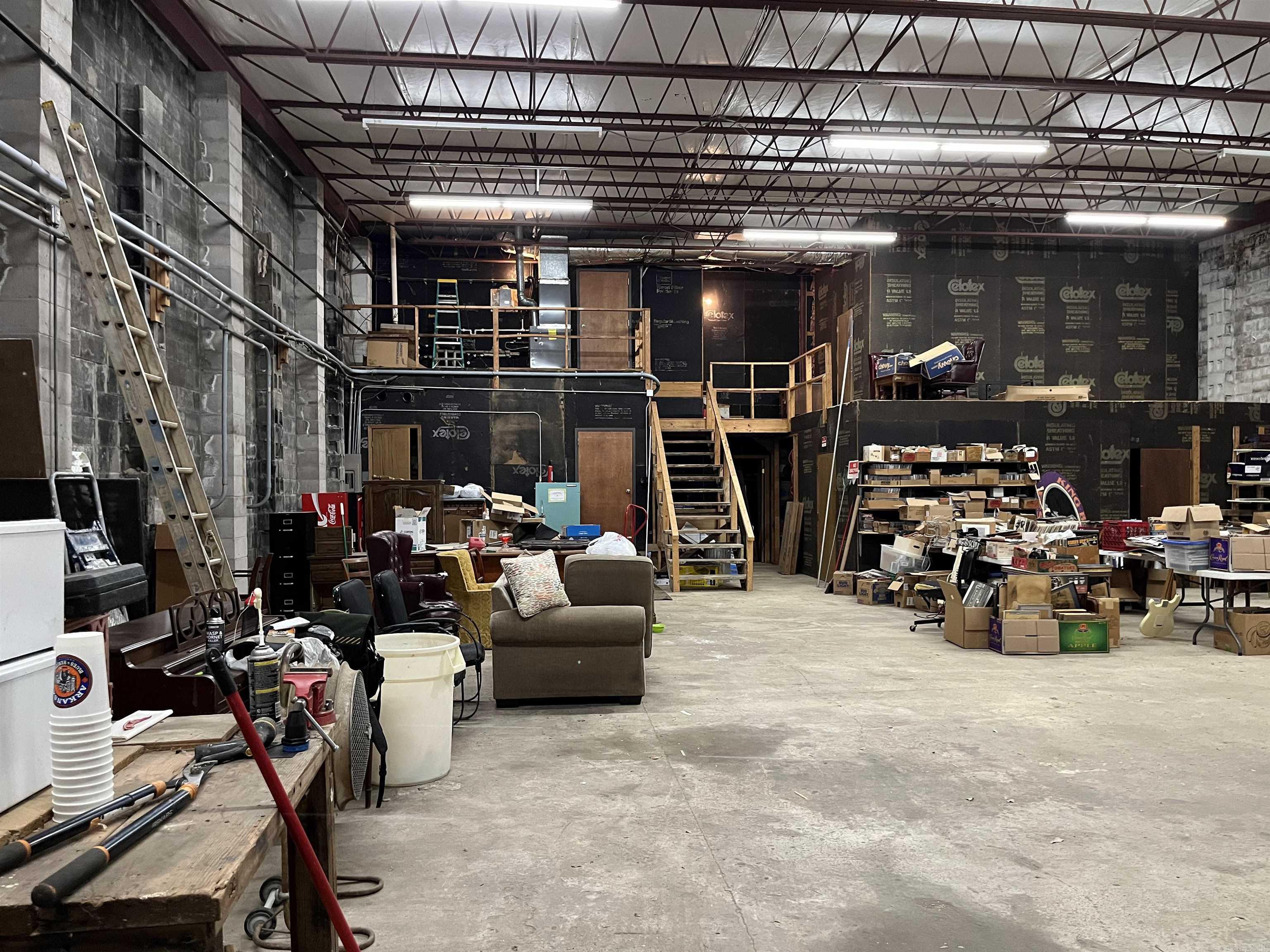 Metes & Bounds - Commercial Sale