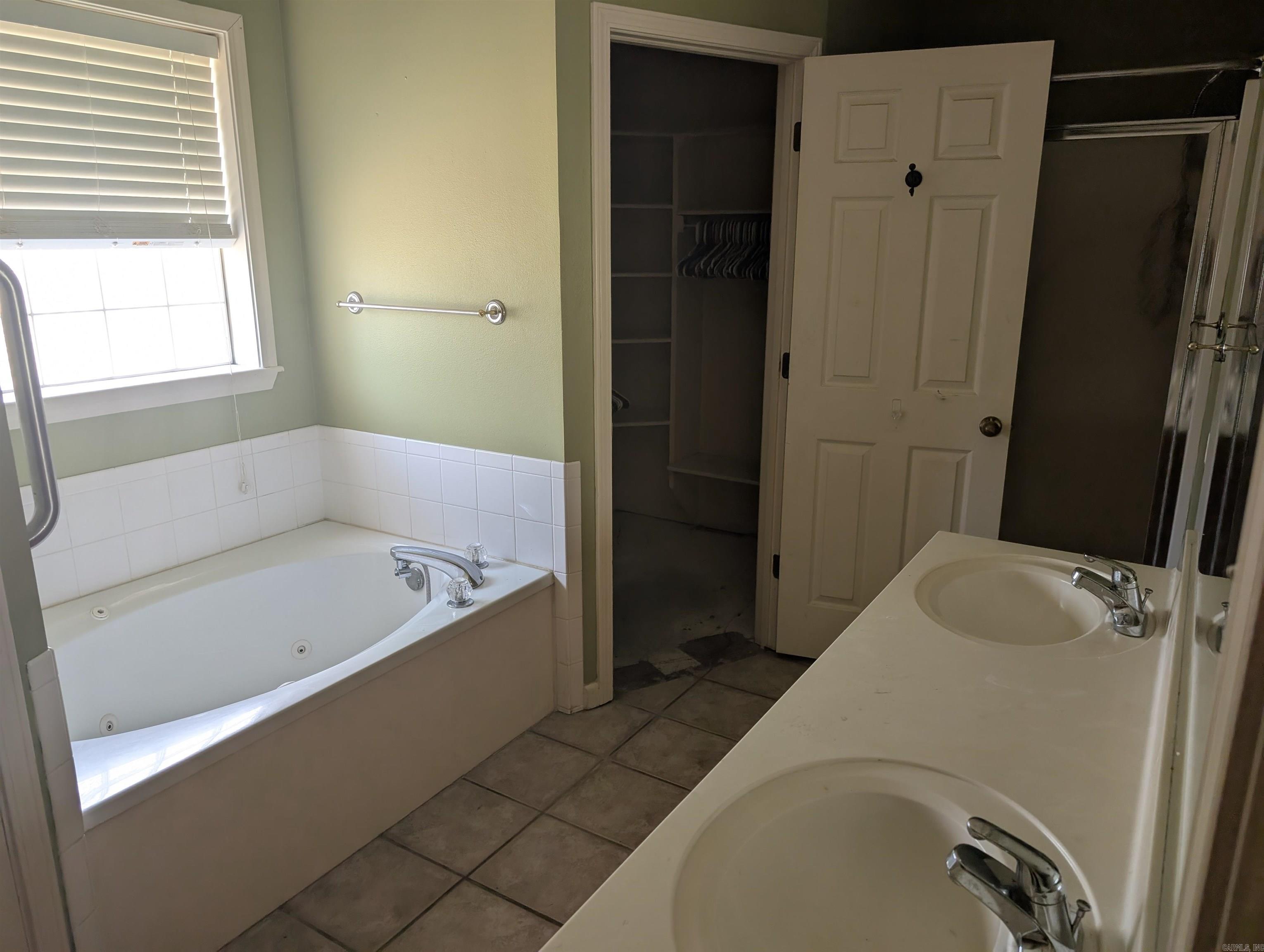 VALLEY ELMS S/D - Residential