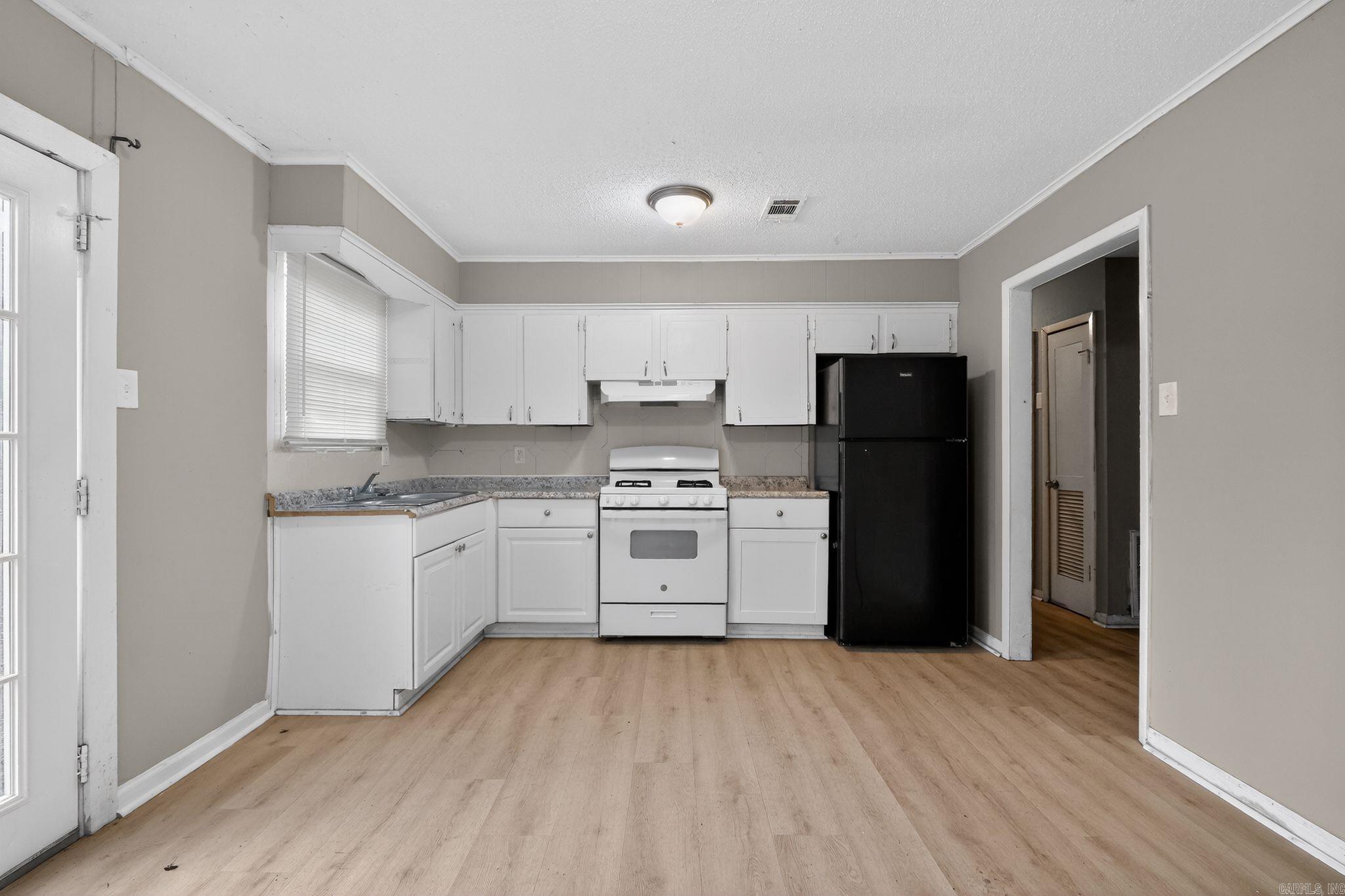 PINEWOOD - Residential