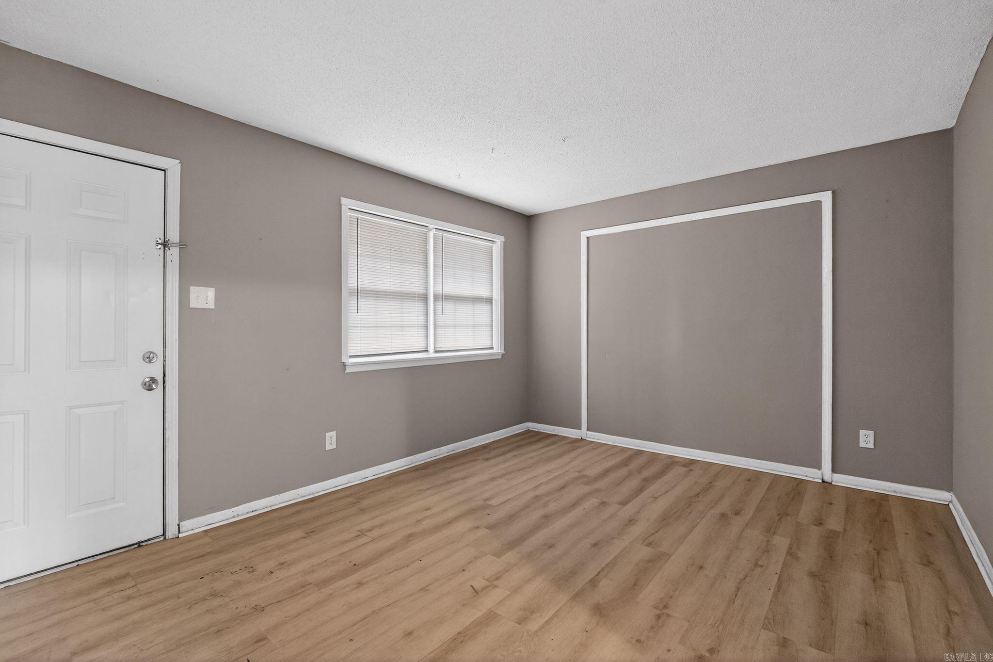 PINEWOOD - Residential