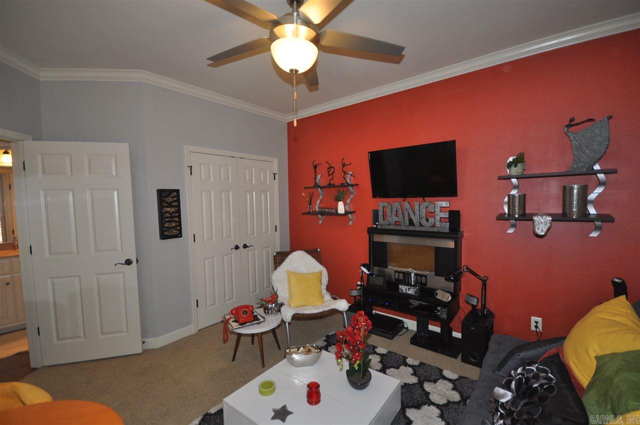 TAYLOR PARK - Residential