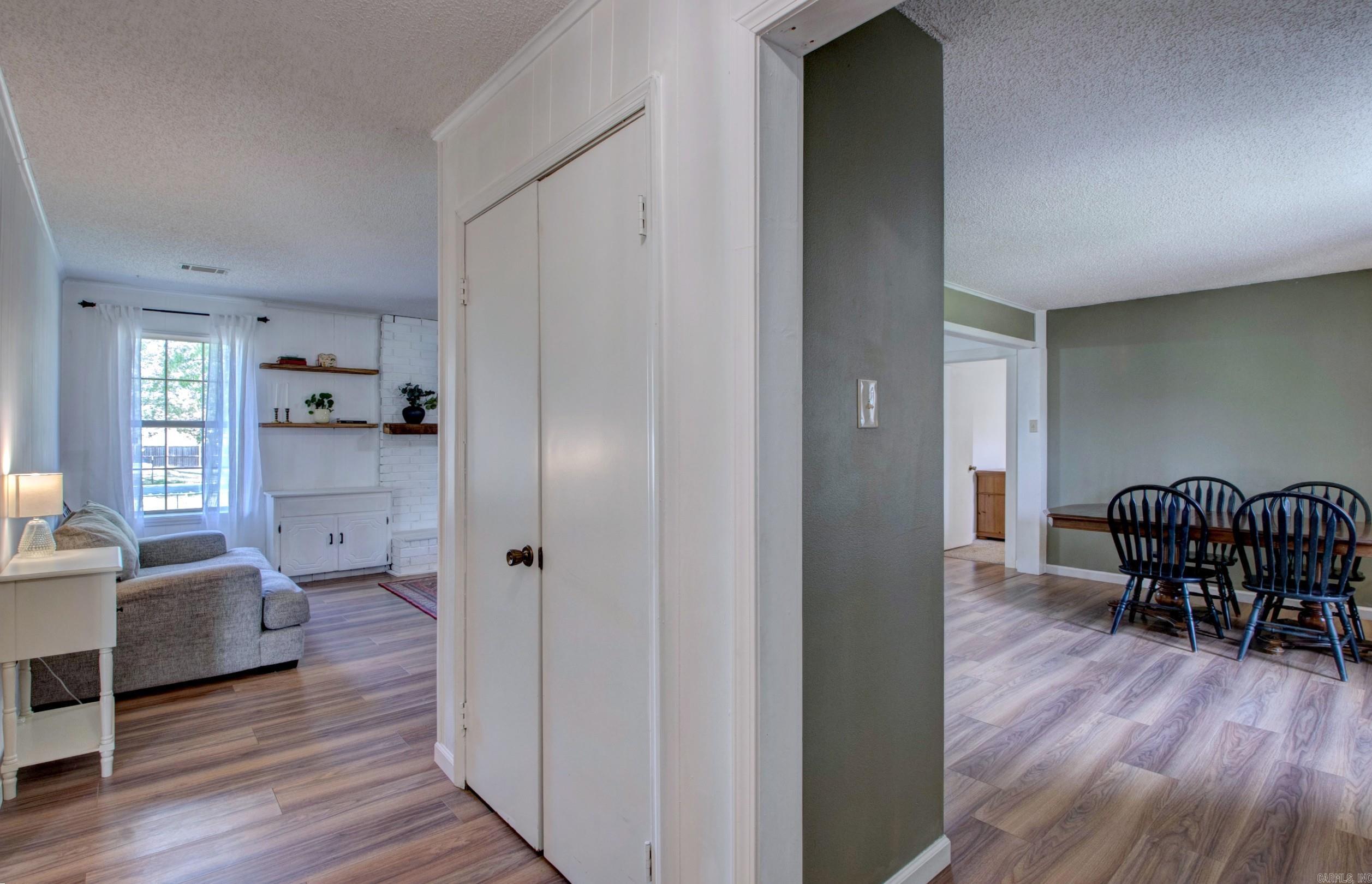 COUNTRY WOOD UNIT - Residential