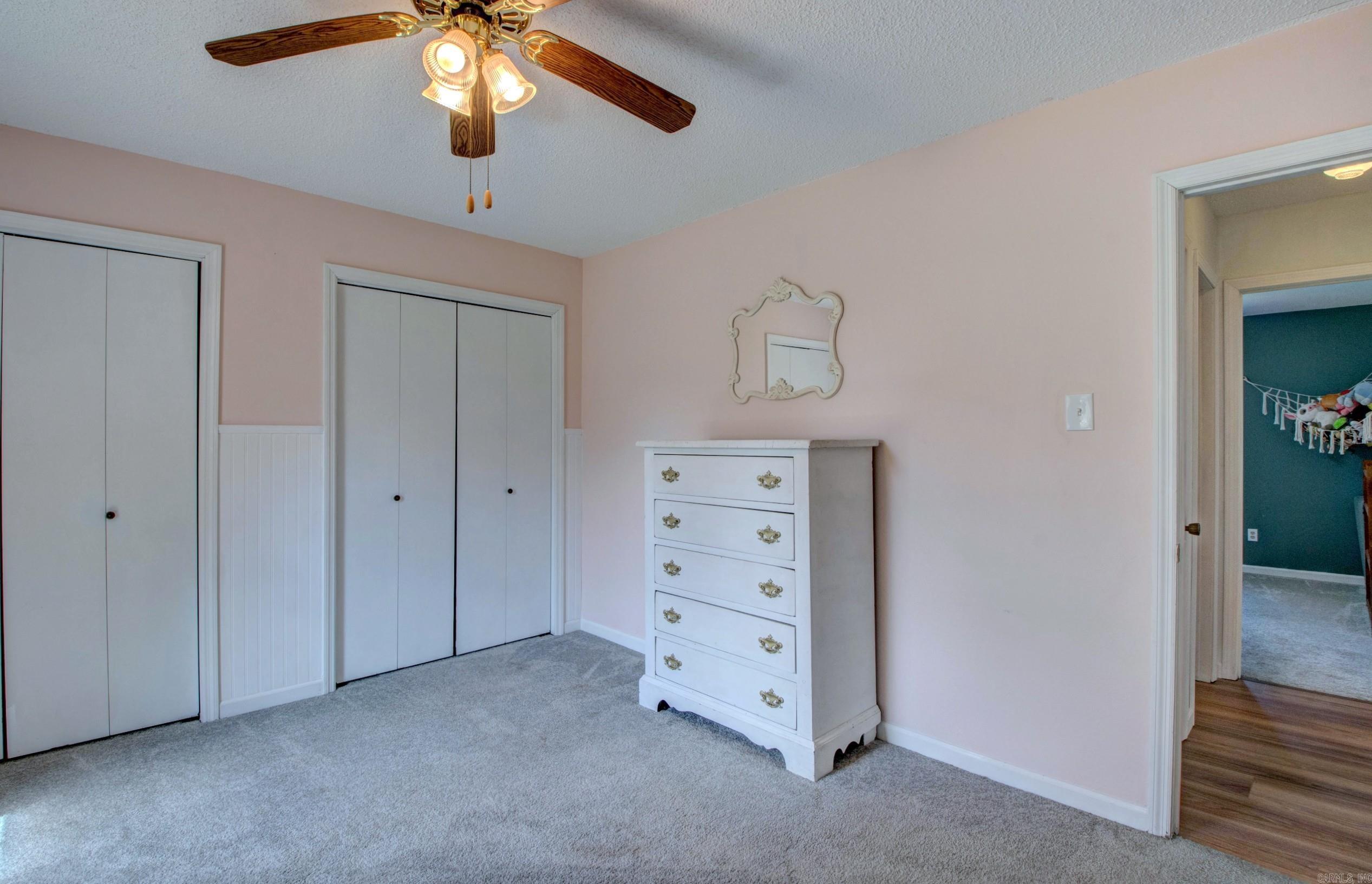 COUNTRY WOOD UNIT - Residential