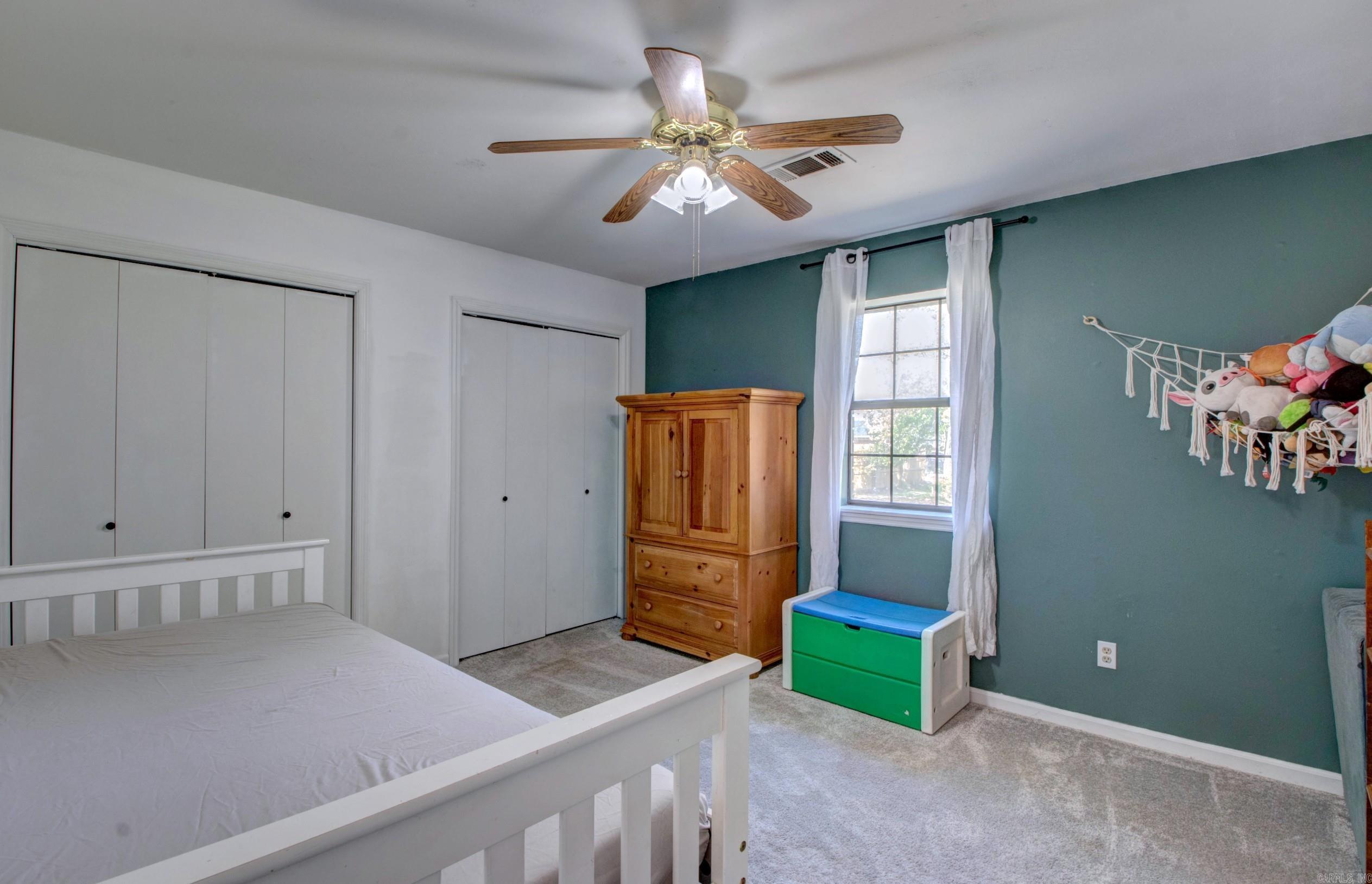 COUNTRY WOOD UNIT - Residential