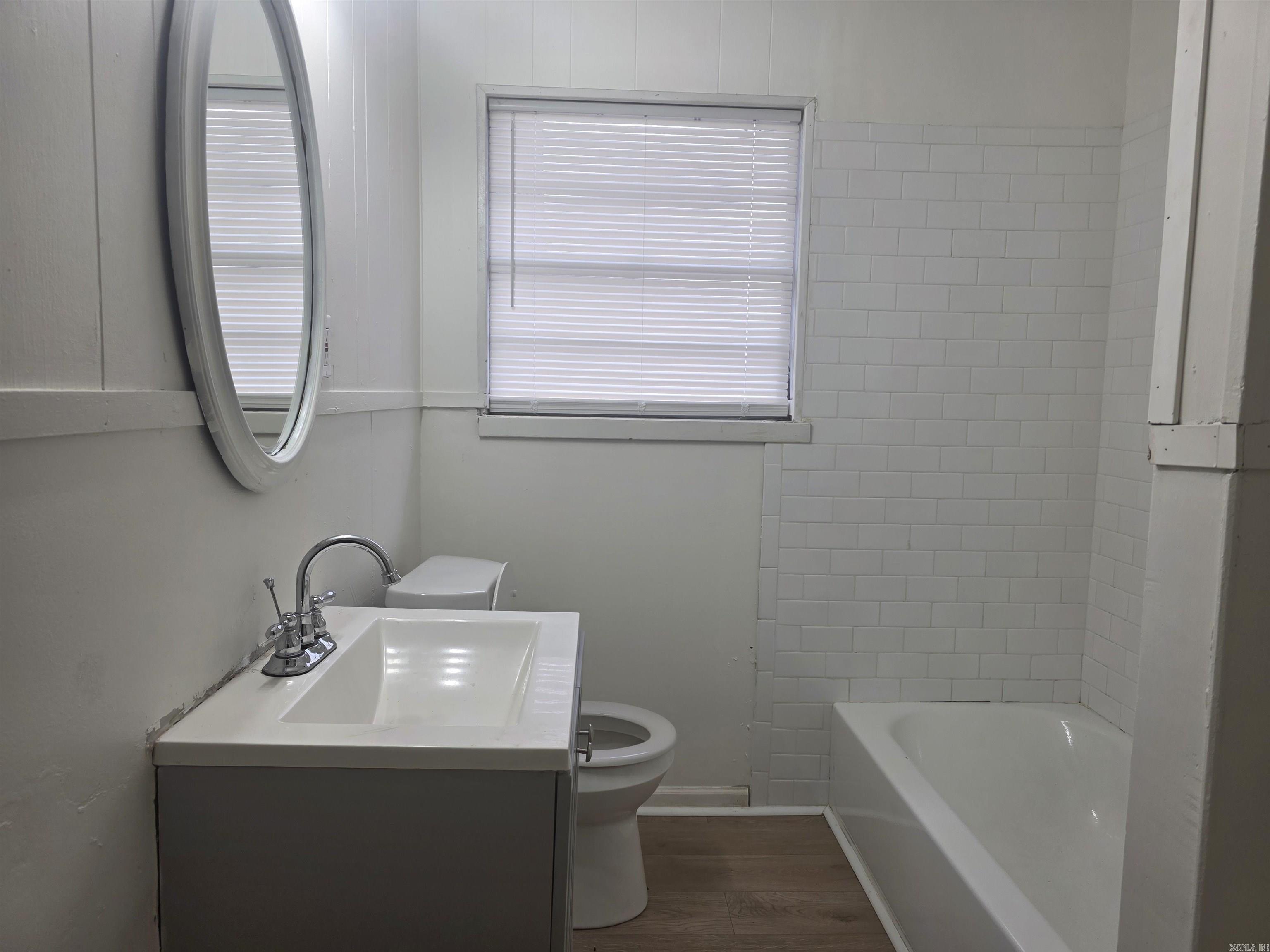 JULIE ADDN - NORTH LITTLE ROCK - Residential Lease