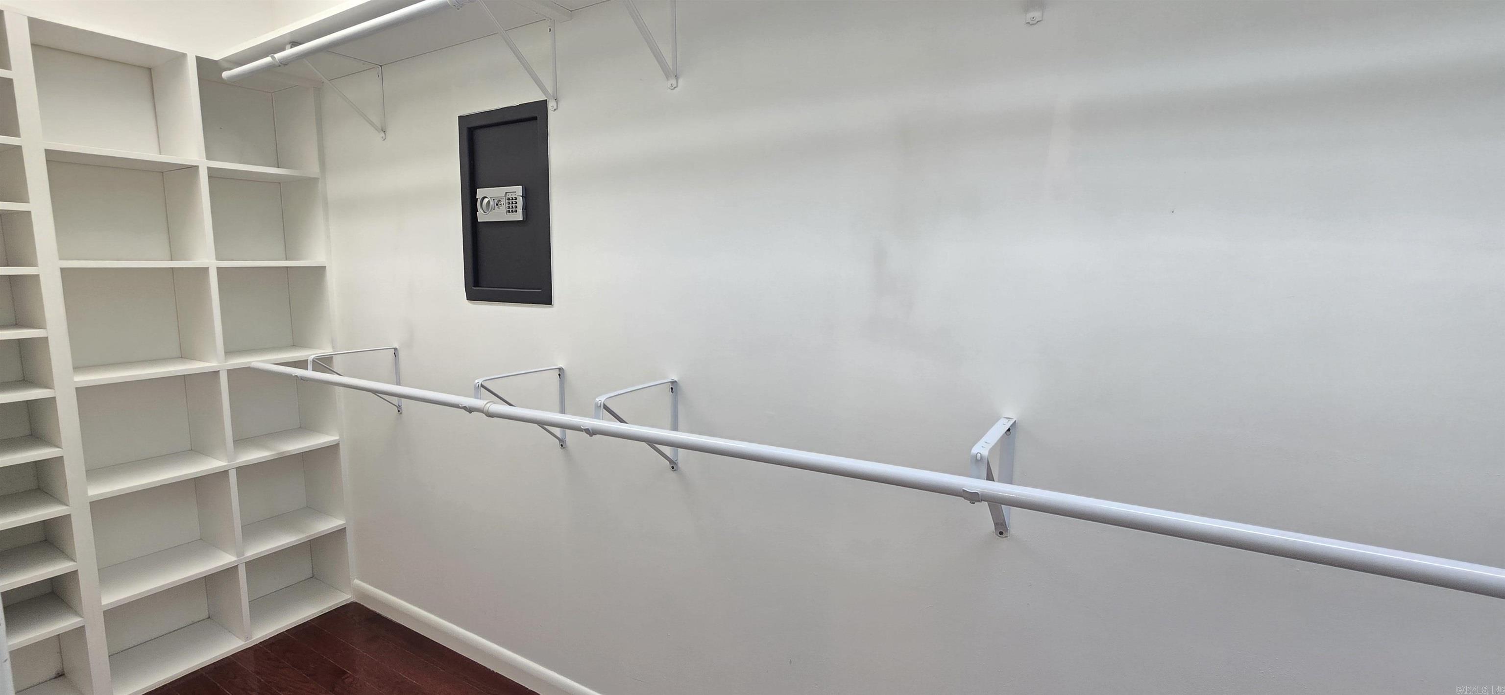 Briarwood - Residential Lease