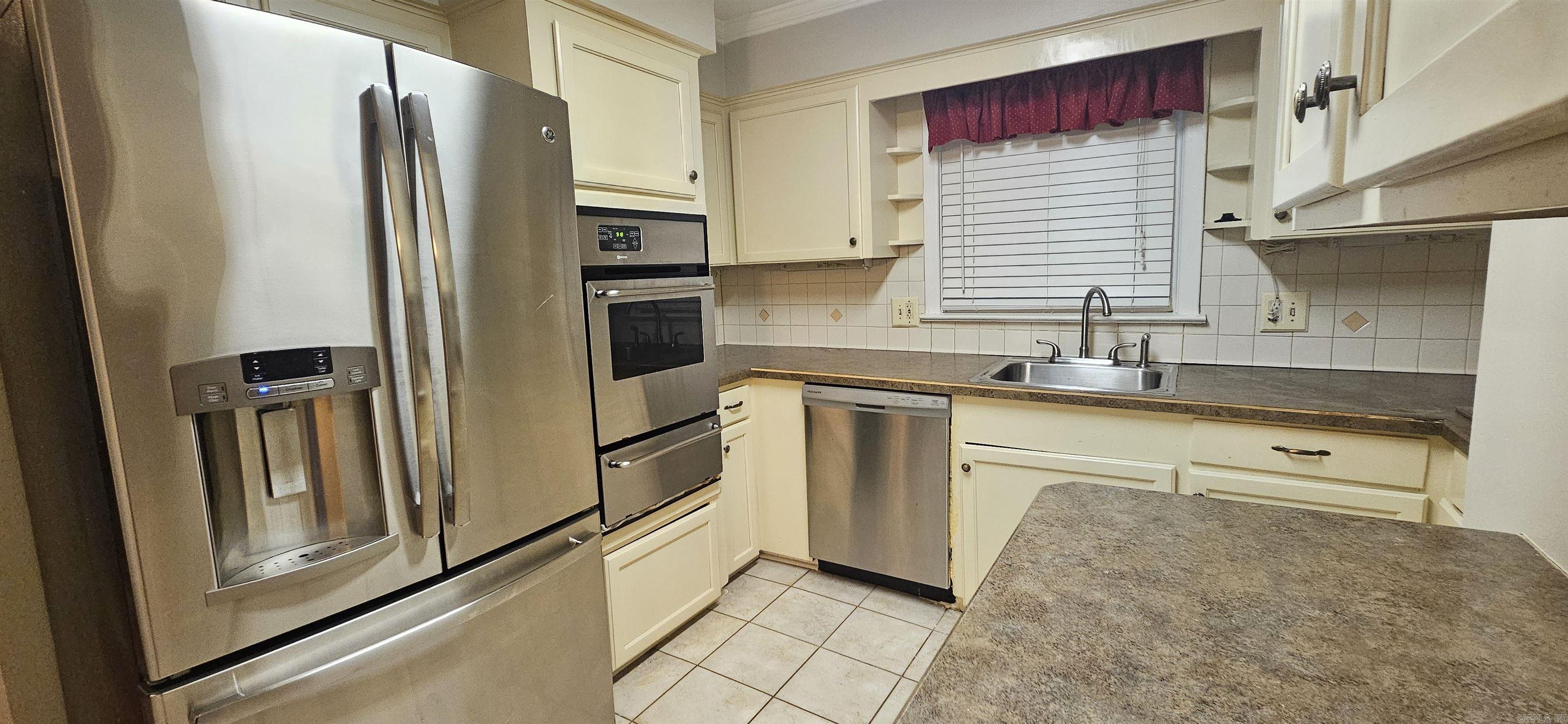 Briarwood - Residential Lease