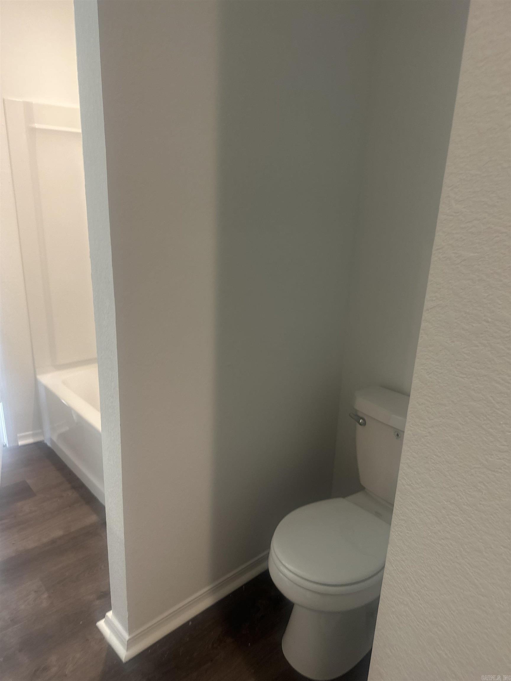 WHITE OAK CROSSING - Residential