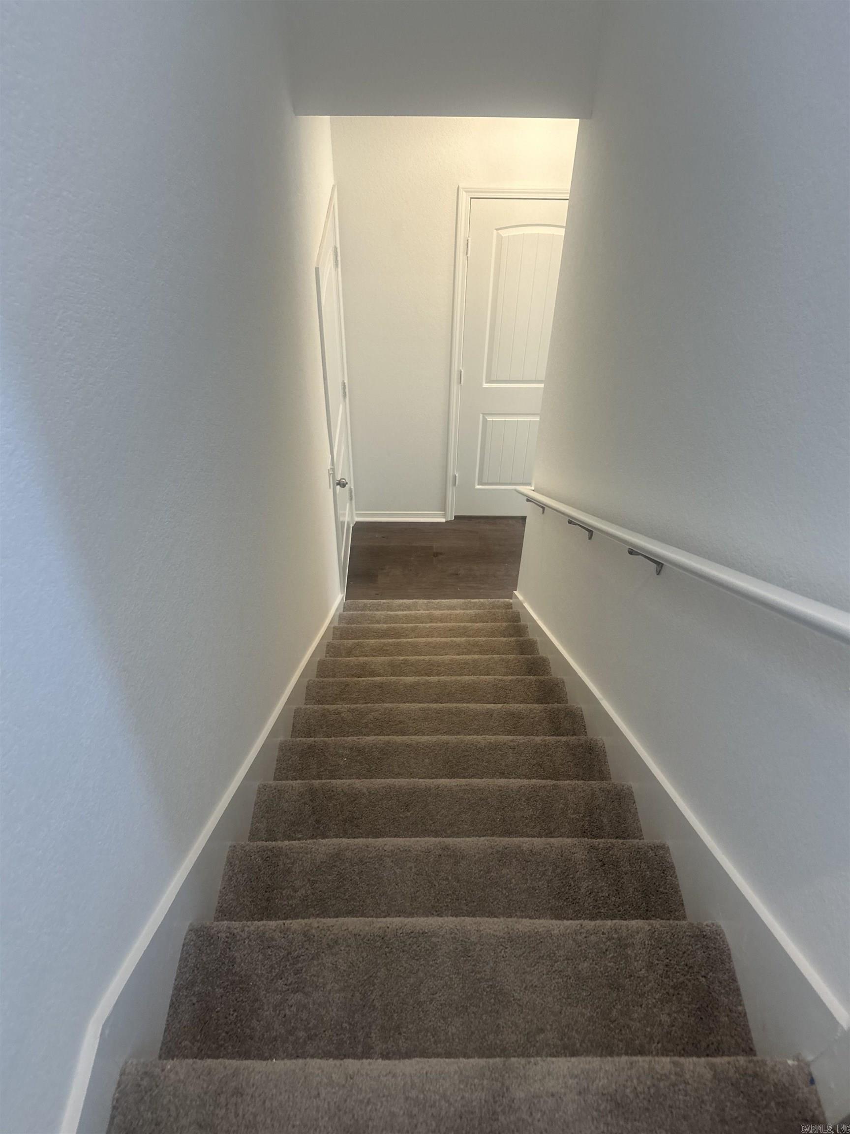 WHITE OAK CROSSING - Residential