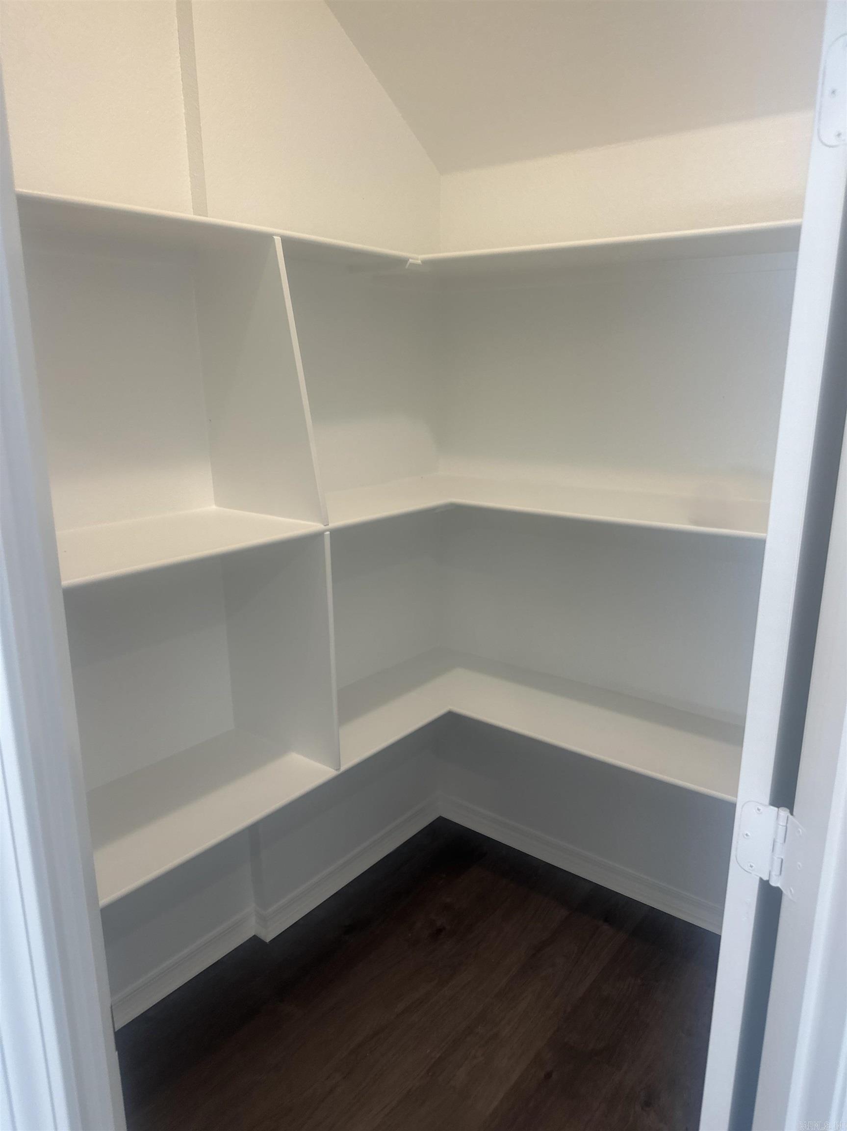 WHITE OAK CROSSING - Residential