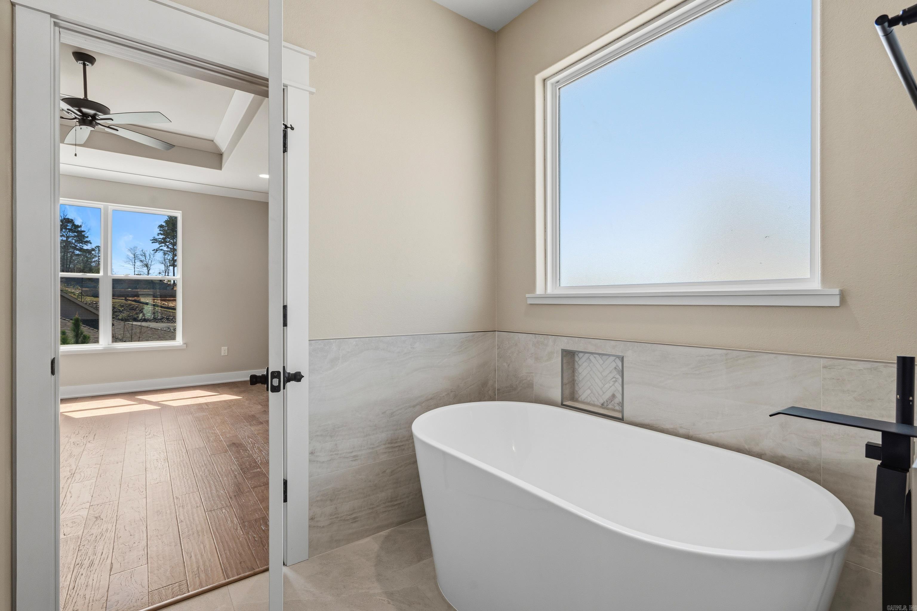 WATERFALL BAY - Residential