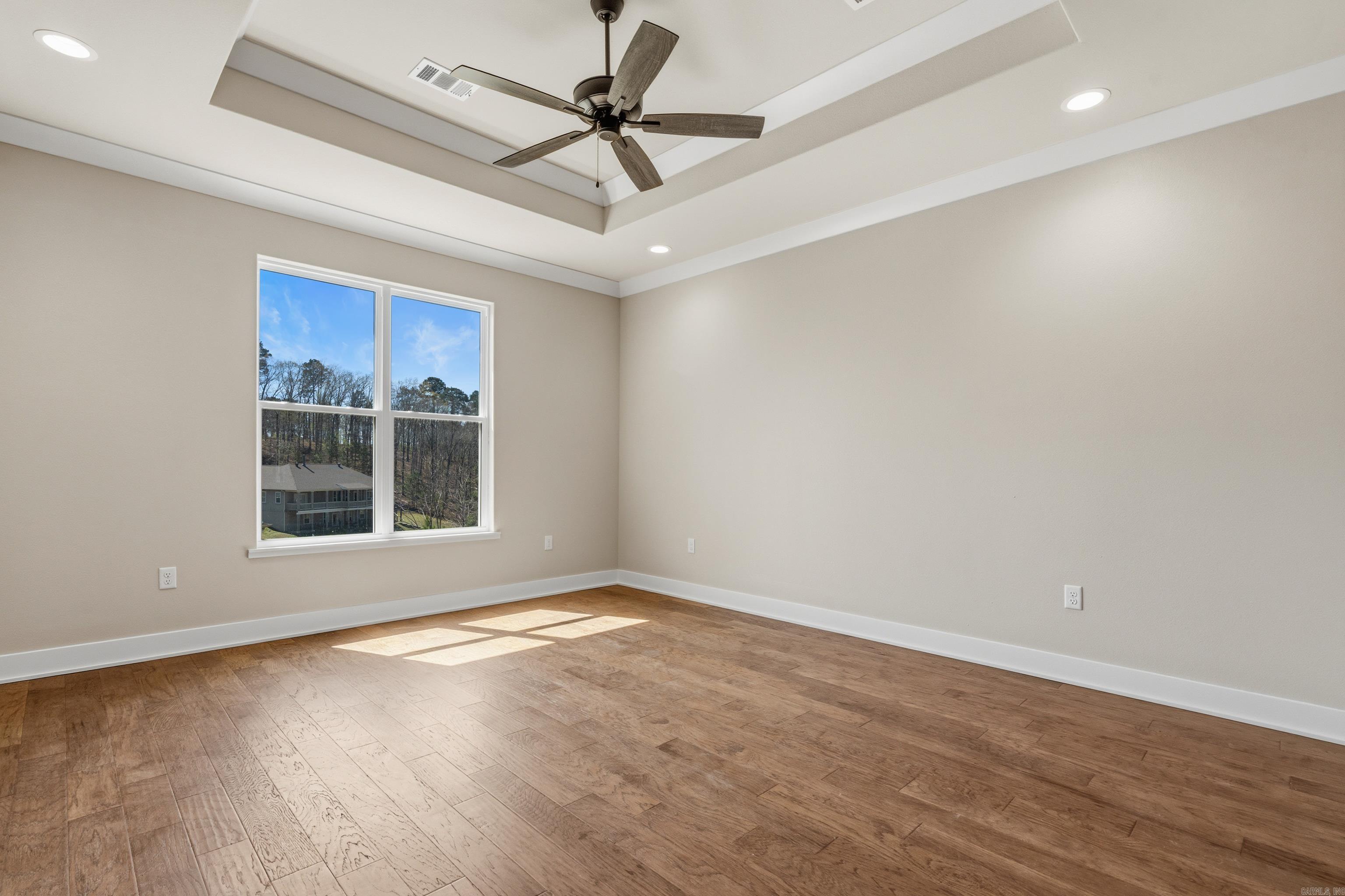 WATERFALL BAY - Residential