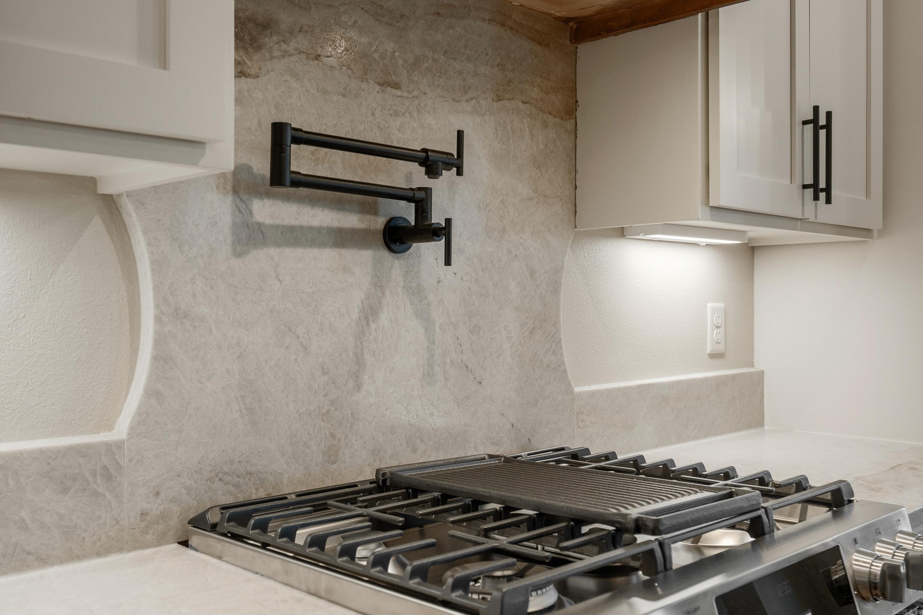 WATERFALL BAY - Residential