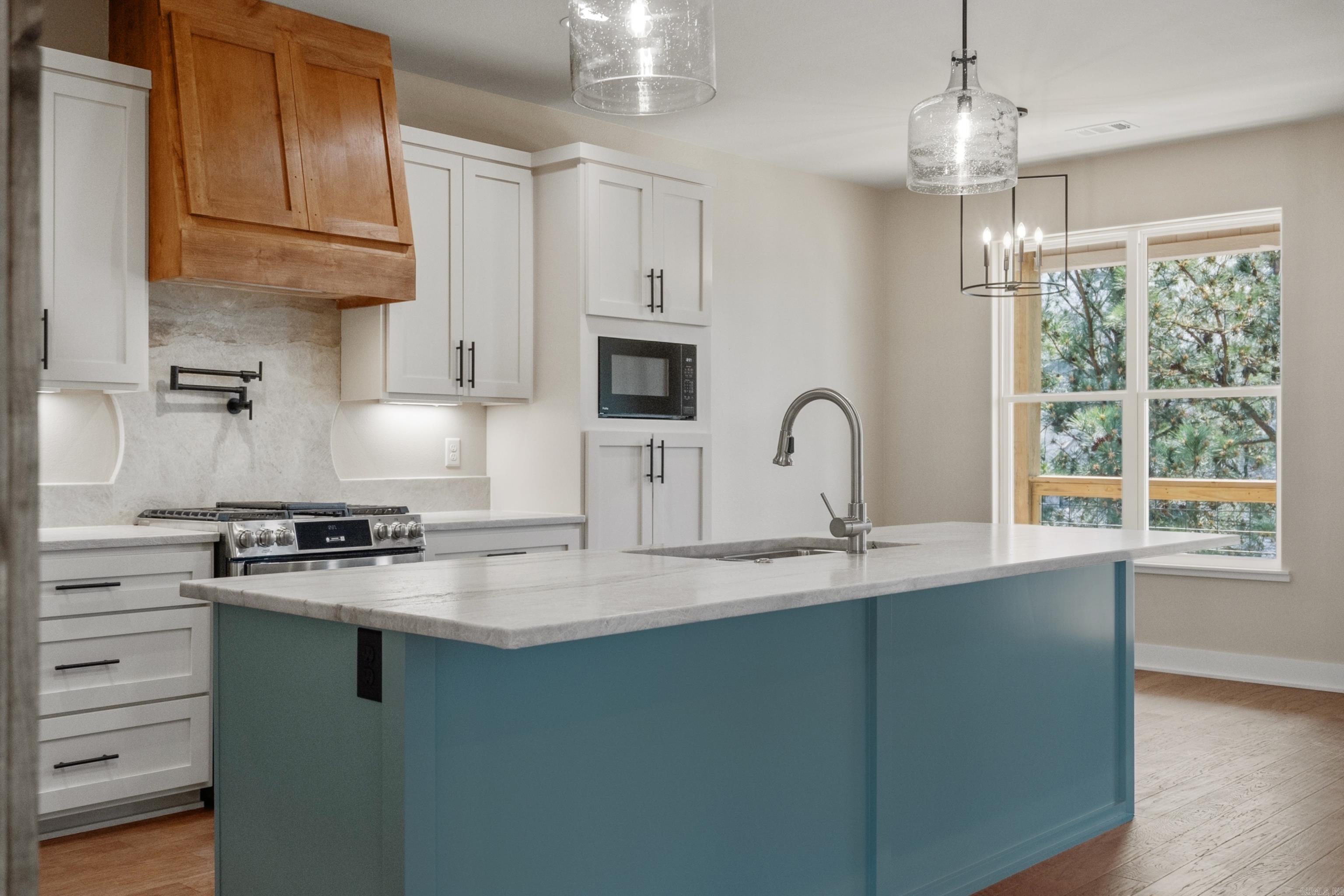 WATERFALL BAY - Residential