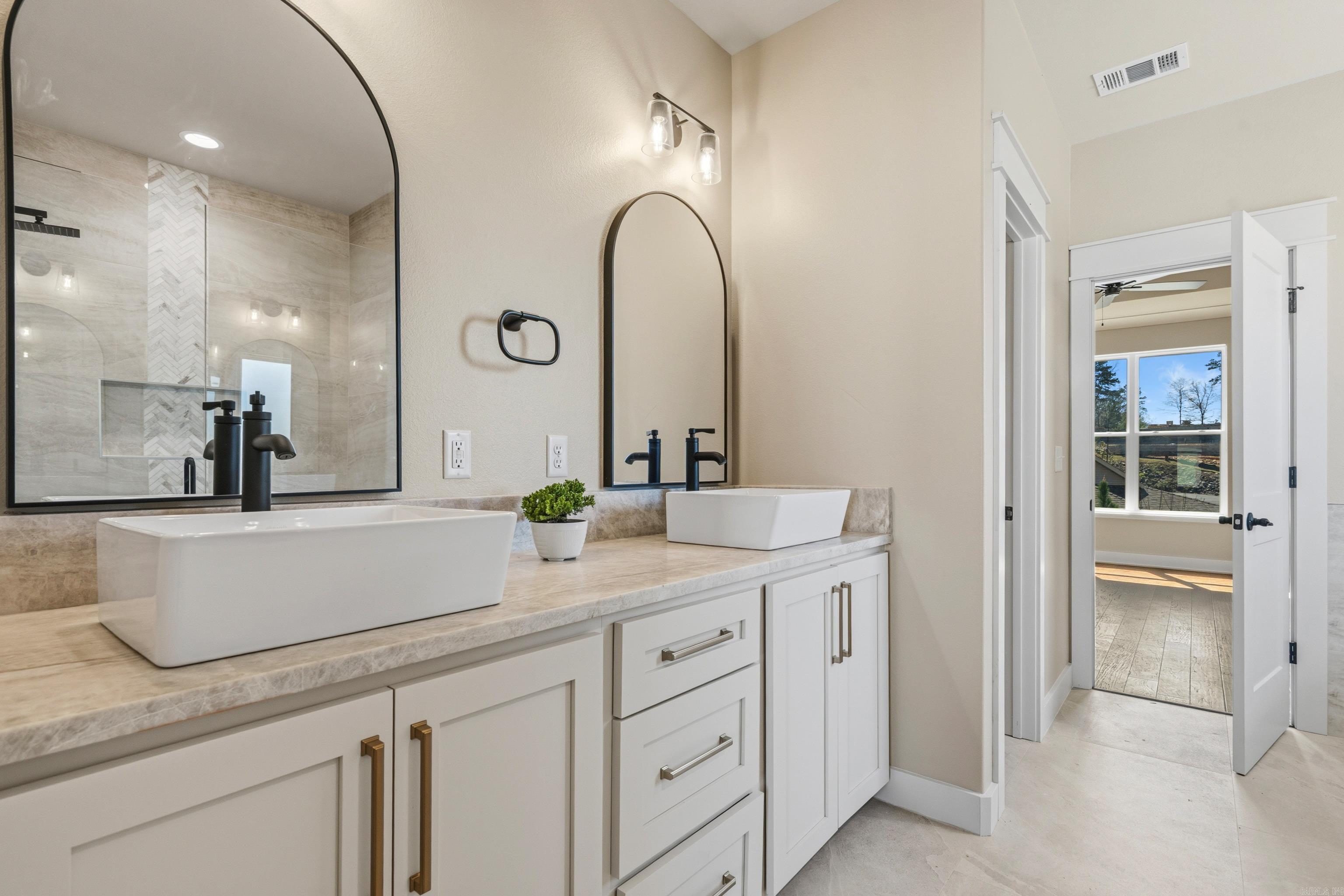 WATERFALL BAY - Residential