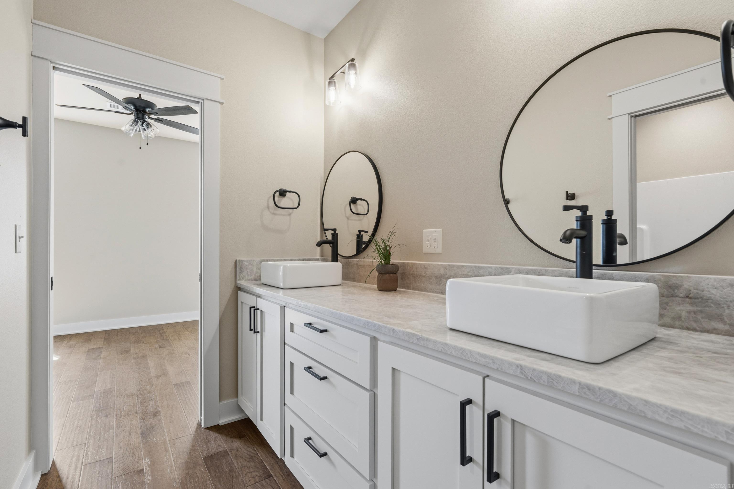 WATERFALL BAY - Residential