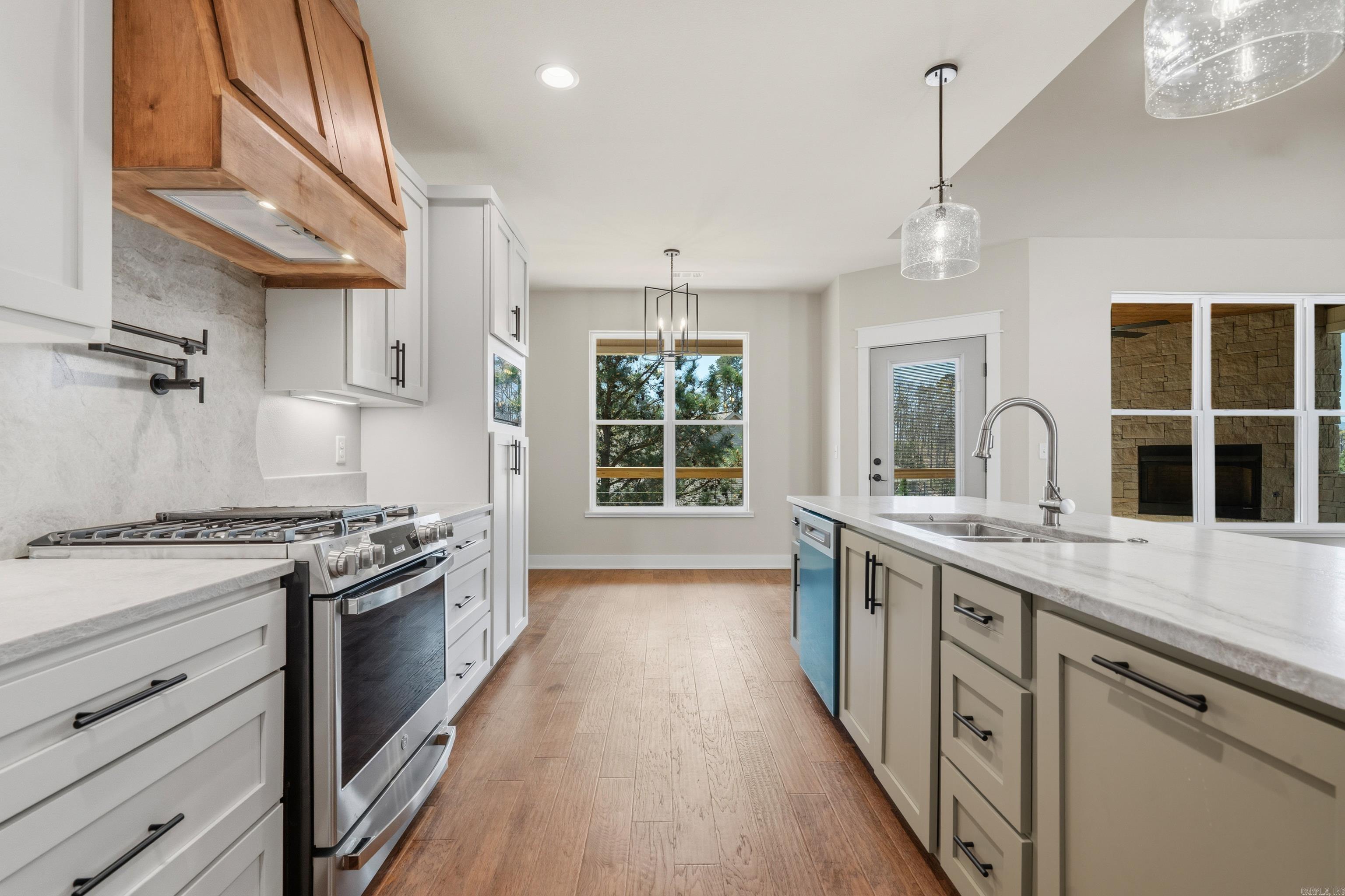 WATERFALL BAY - Residential