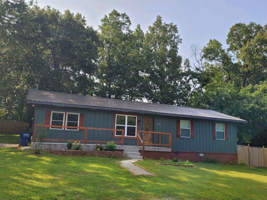 3 bed/2 bath updated home in Mtn. Home AR.