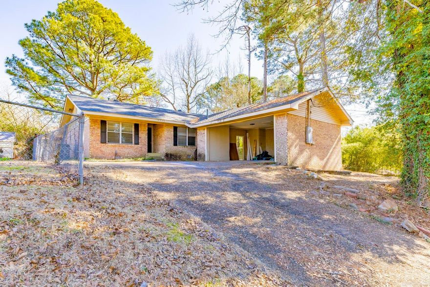 Home sweet home! This 3-bedroom, 2-bathroom home is a perfect blend of modern elegance and comfort. Come take a step inside and enjoy the updates found in every corner of this home. This home is located minutes away from the business district, schools, parks, and more! It's a must see, call today for a showing!