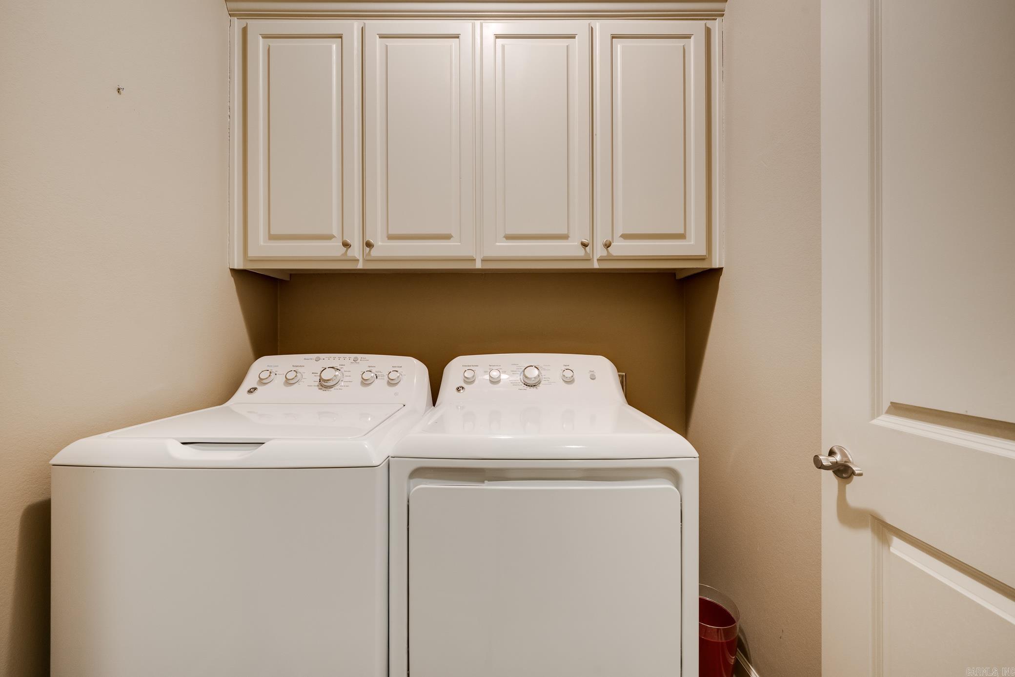 CAPITOL LAKES ESTATES - Residential