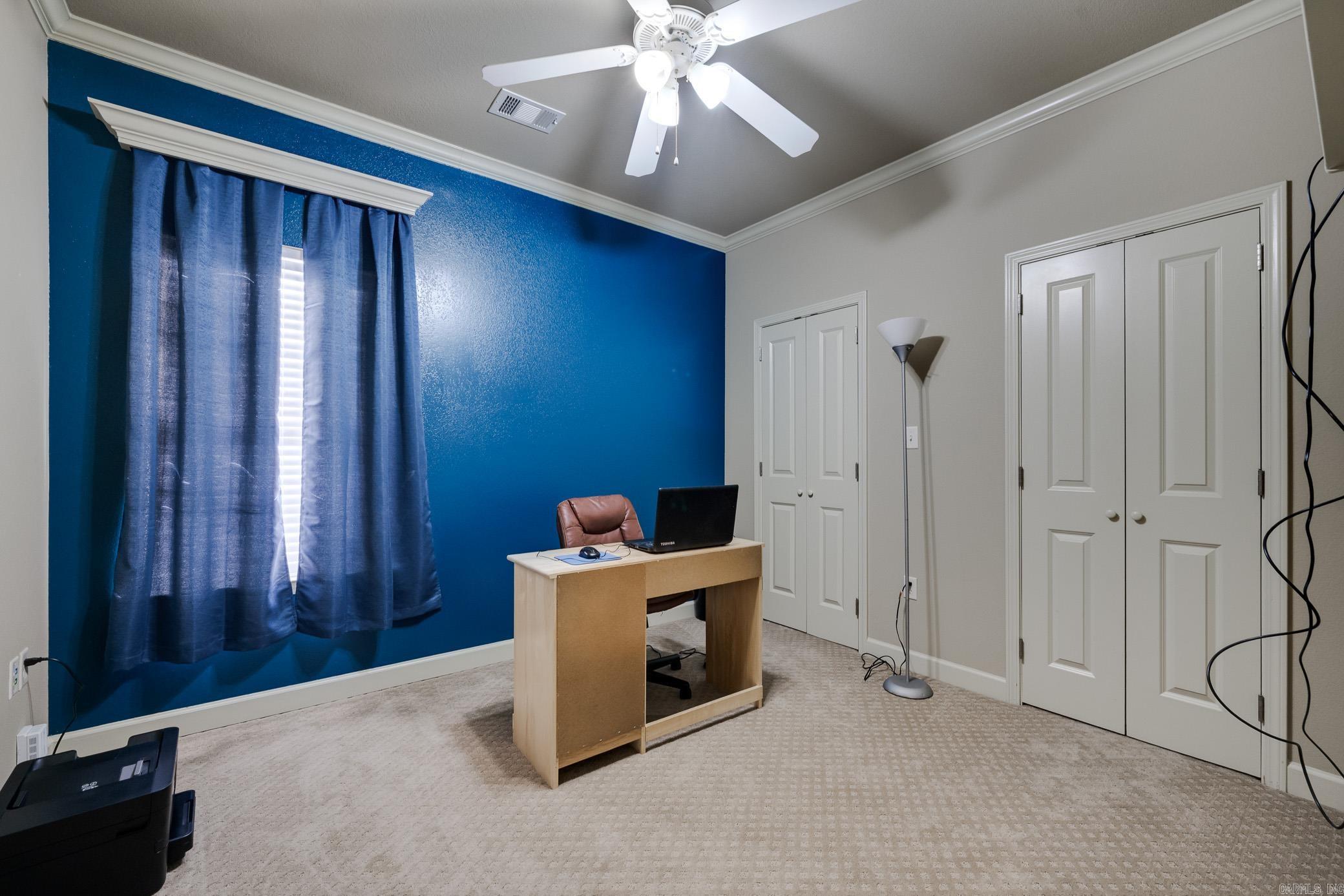 CAPITOL LAKES ESTATES - Residential