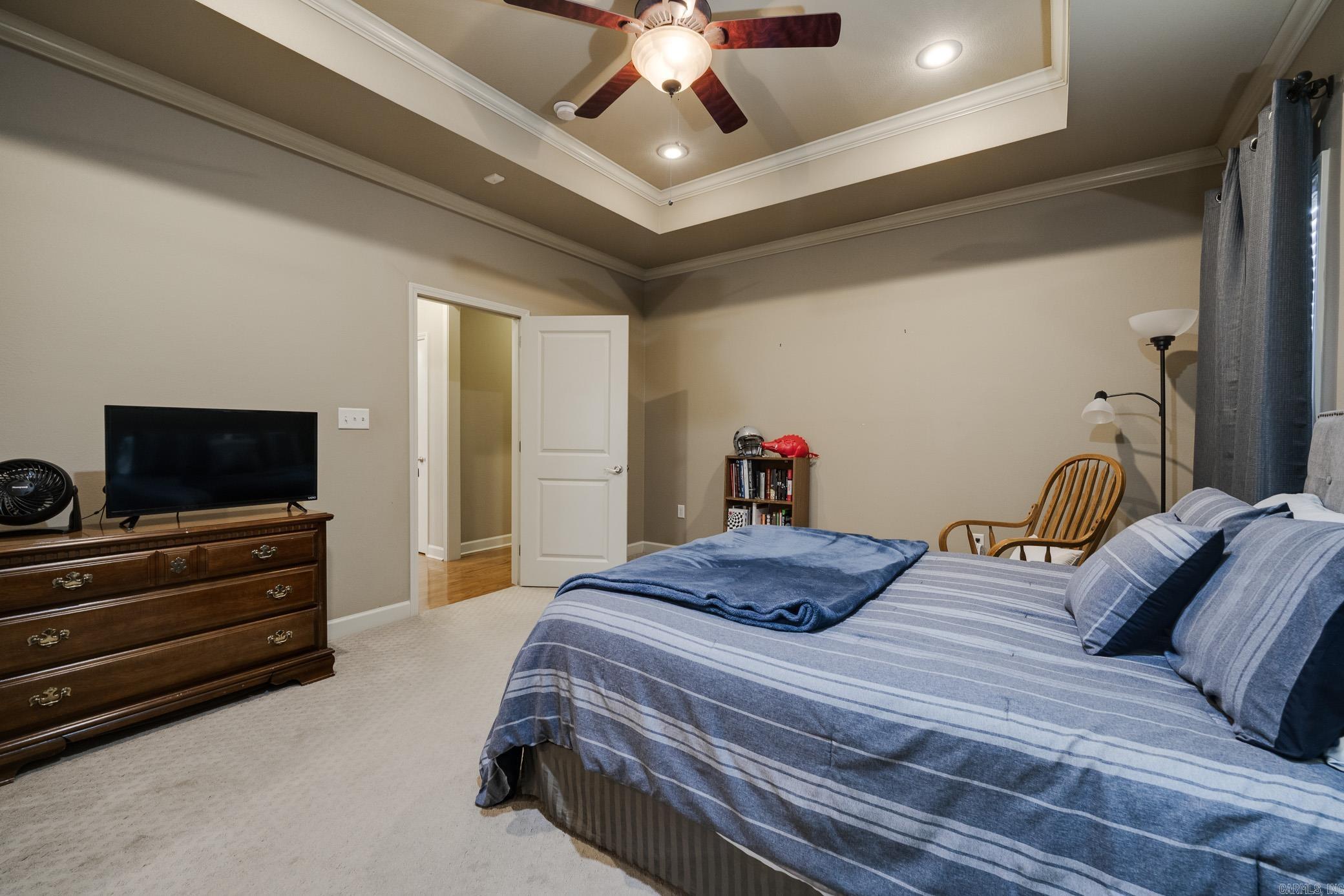 CAPITOL LAKES ESTATES - Residential