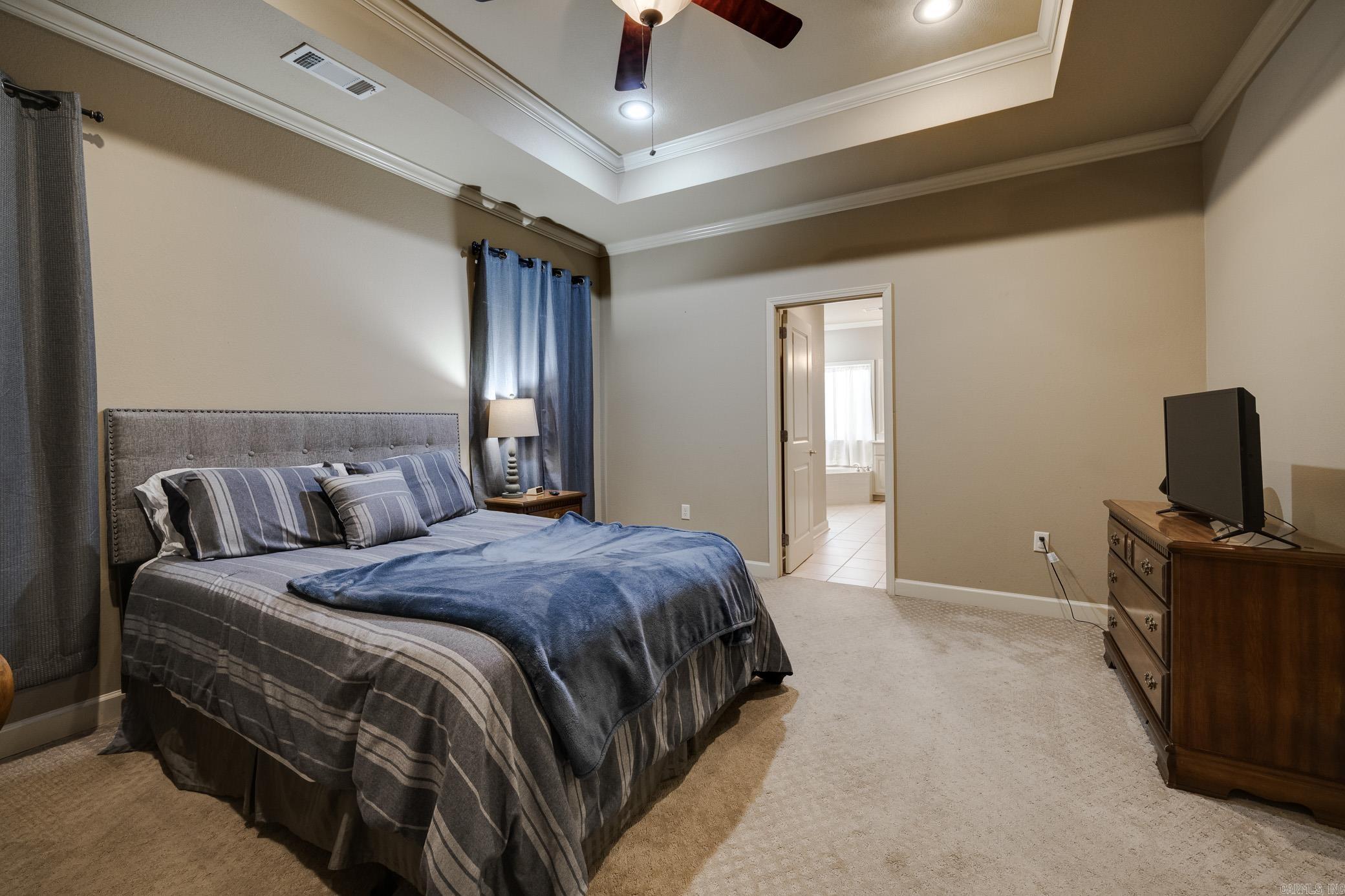 CAPITOL LAKES ESTATES - Residential