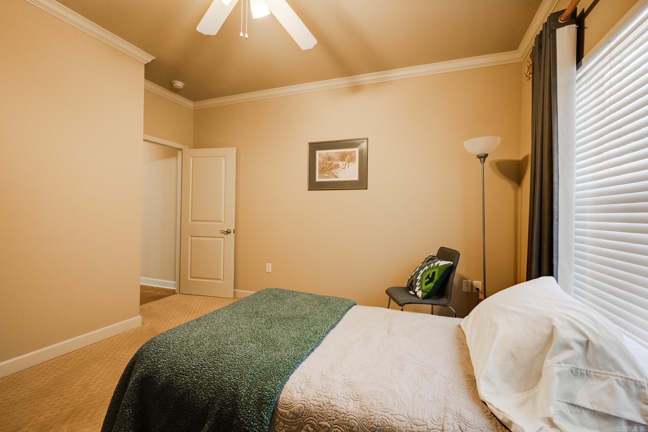 CAPITOL LAKES ESTATES - Residential