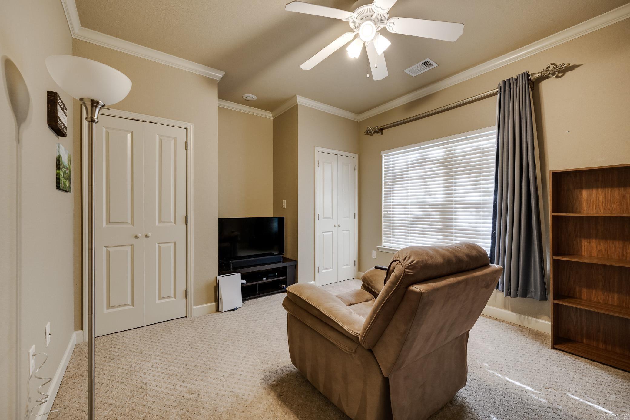 CAPITOL LAKES ESTATES - Residential