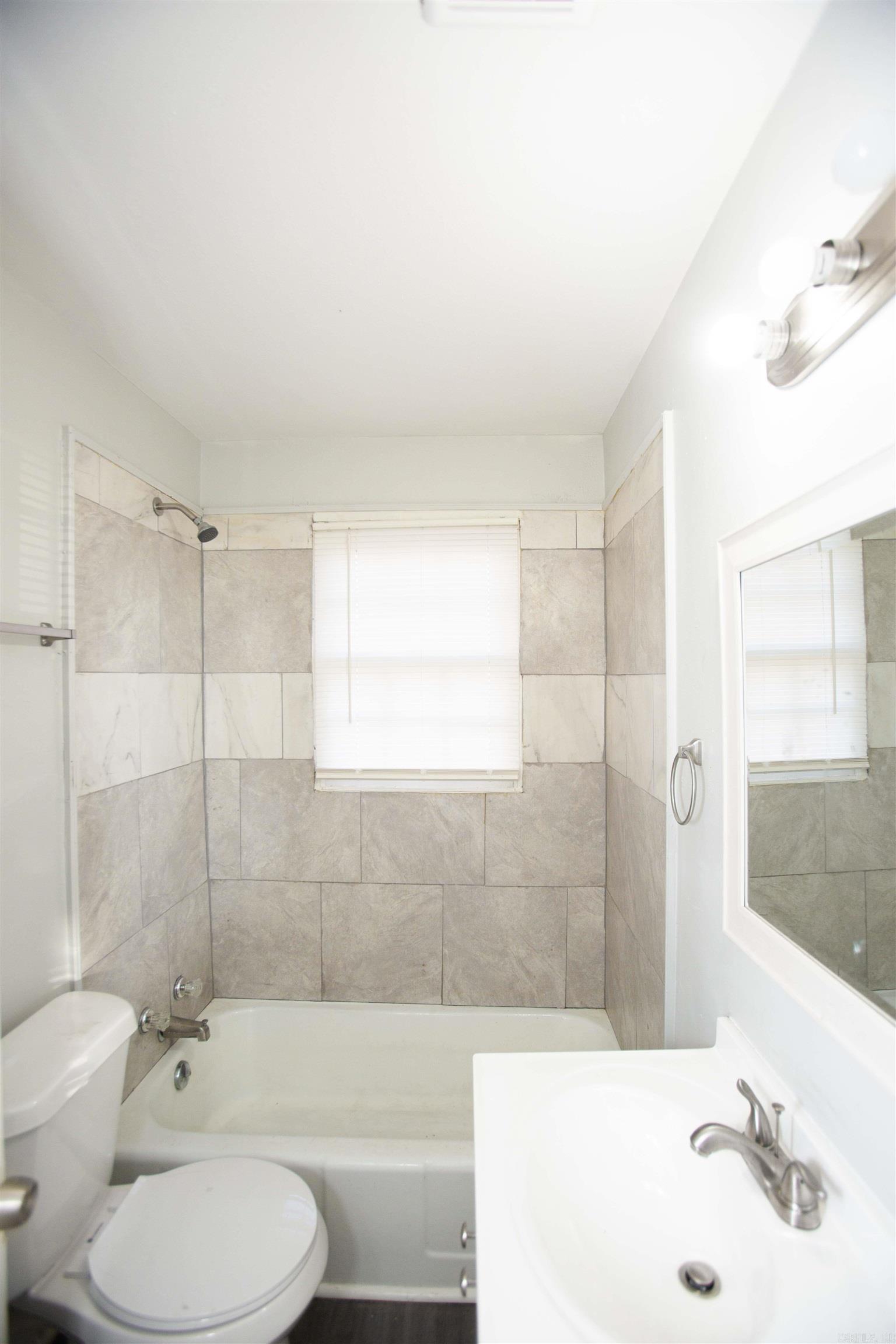 Walthour & Flake - Residential Lease