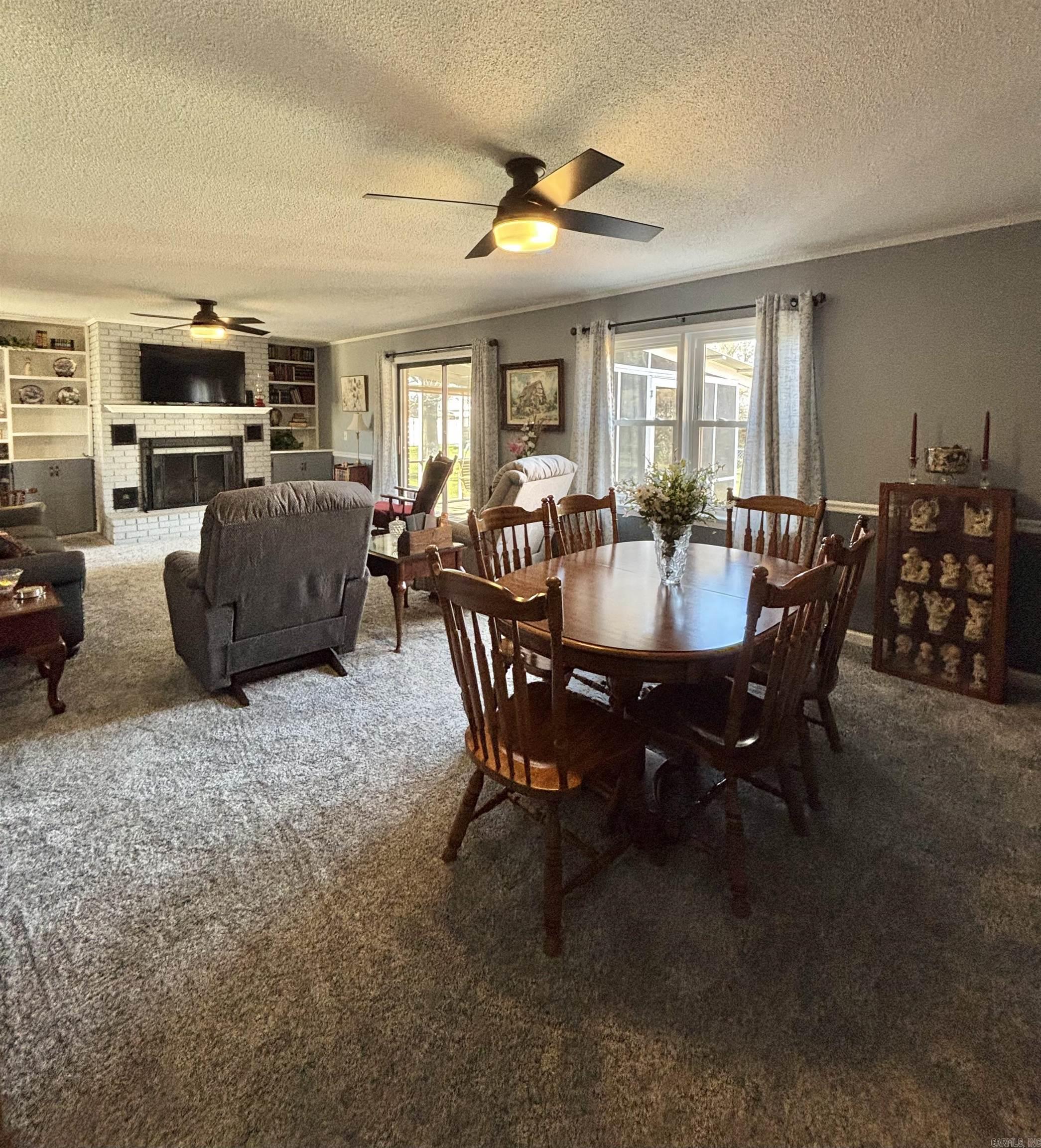 COLONIAL ACRES - Residential