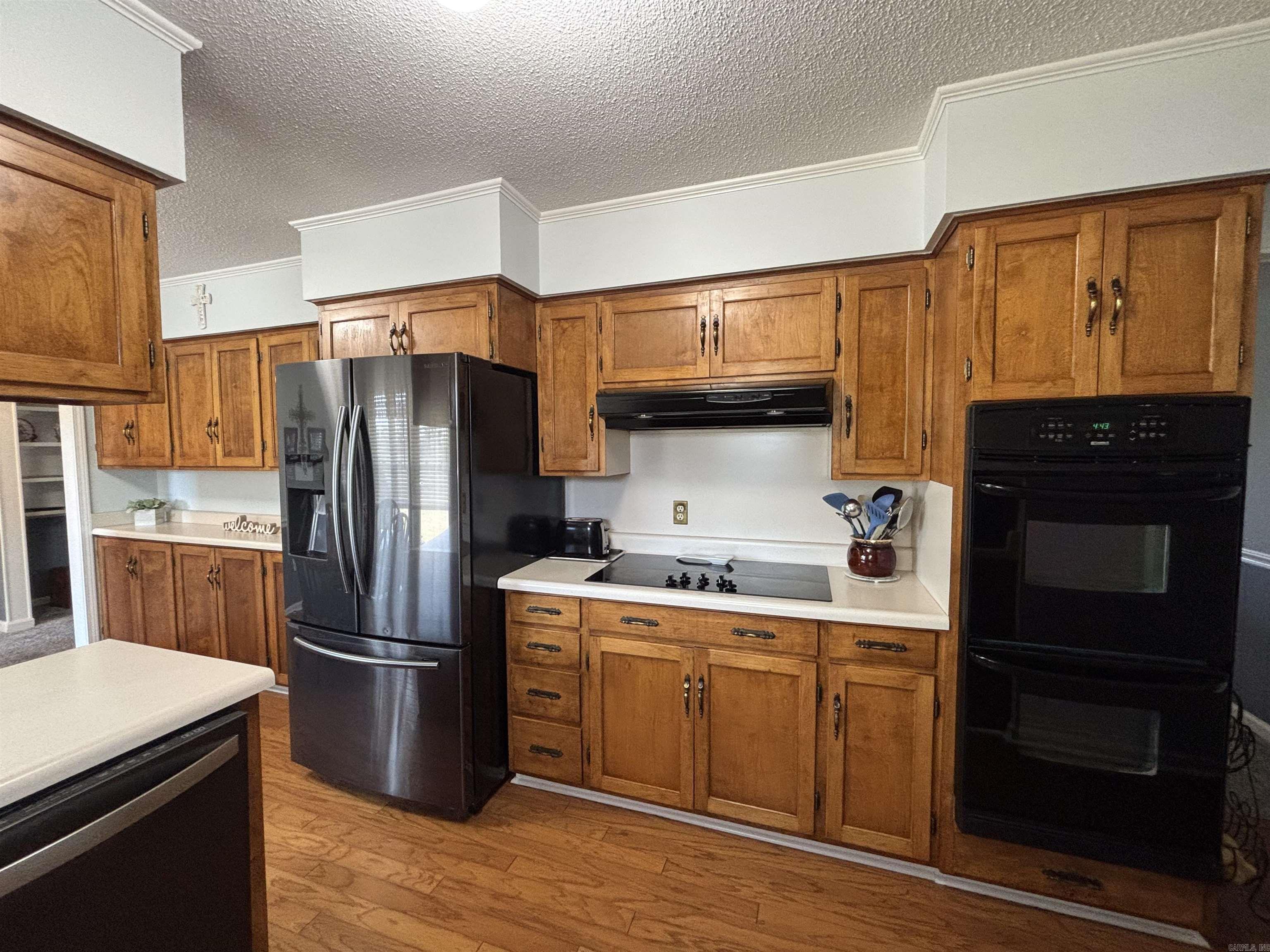 COLONIAL ACRES - Residential