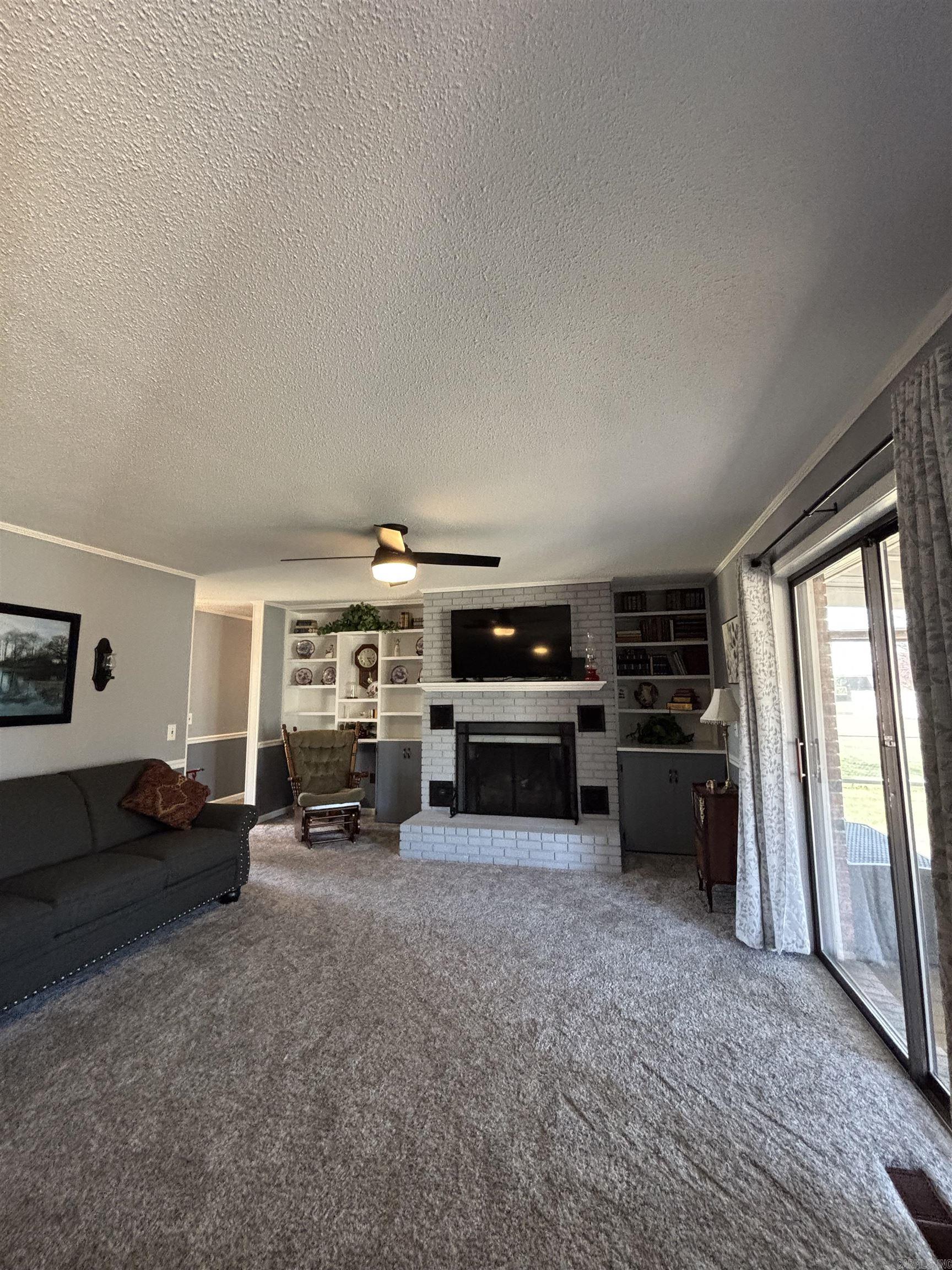 COLONIAL ACRES - Residential