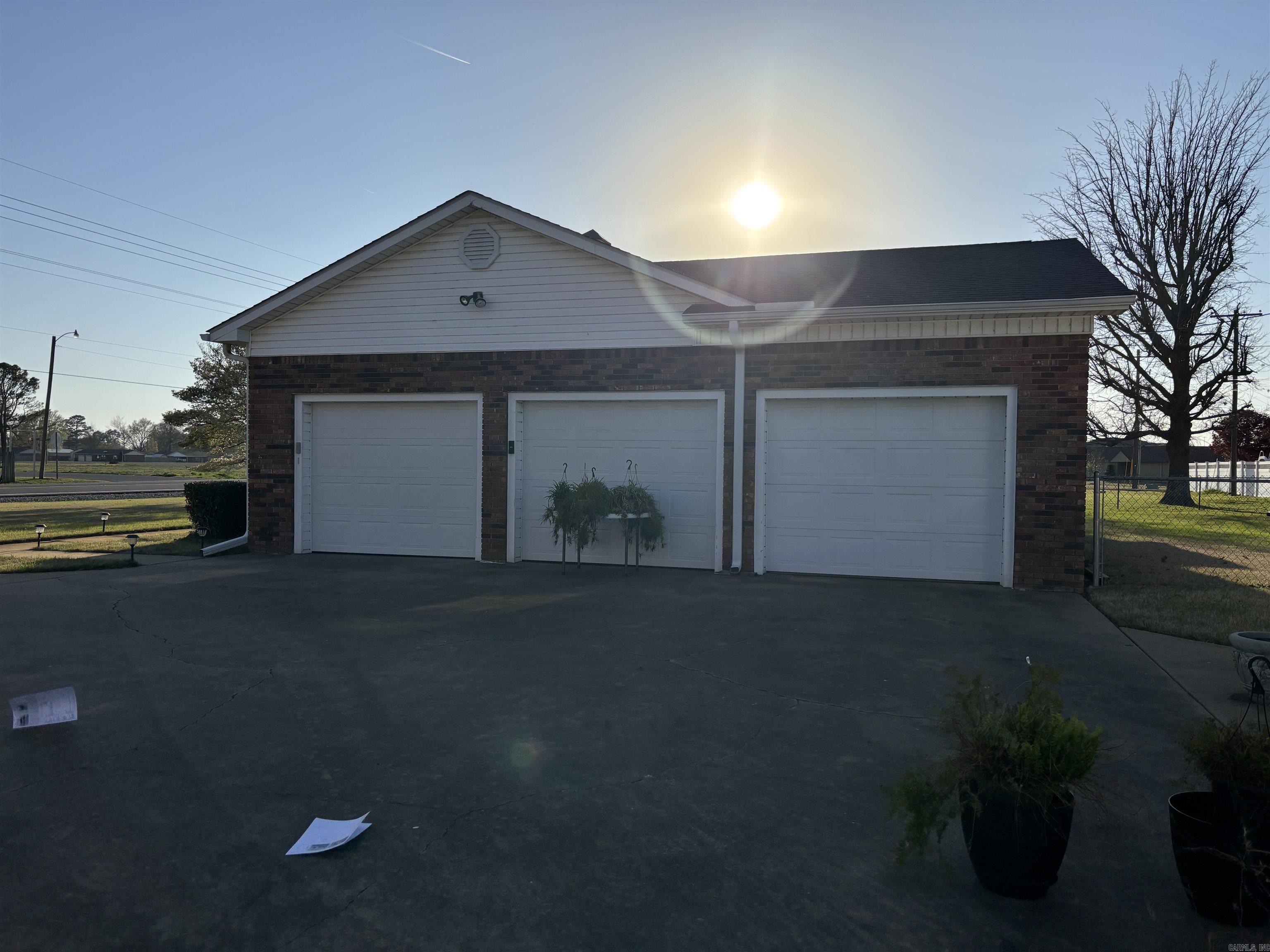 COLONIAL ACRES - Residential