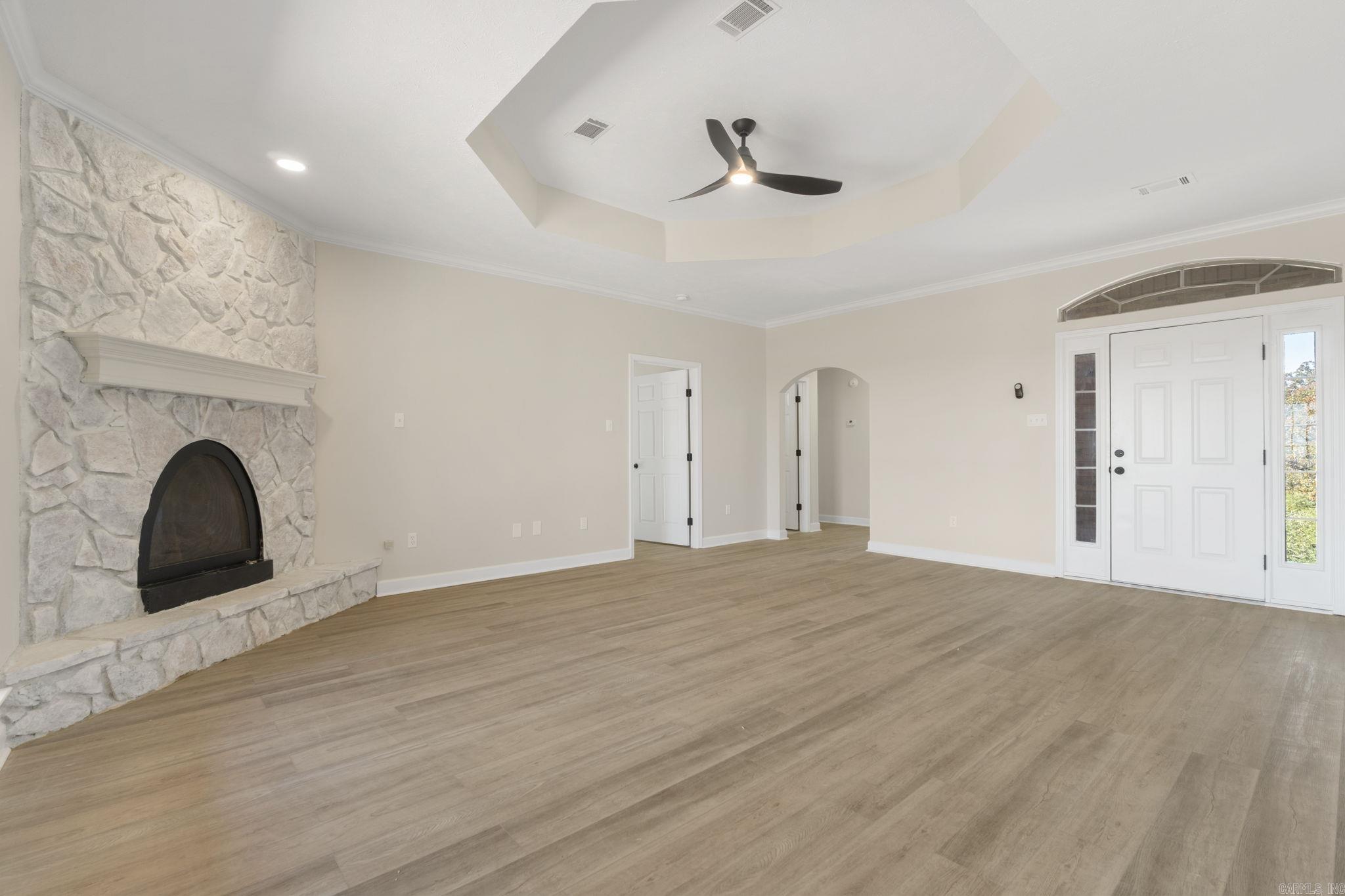 WINDWOOD - Residential