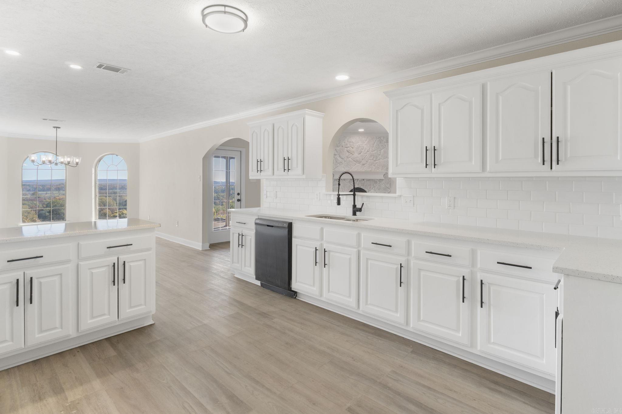 WINDWOOD - Residential